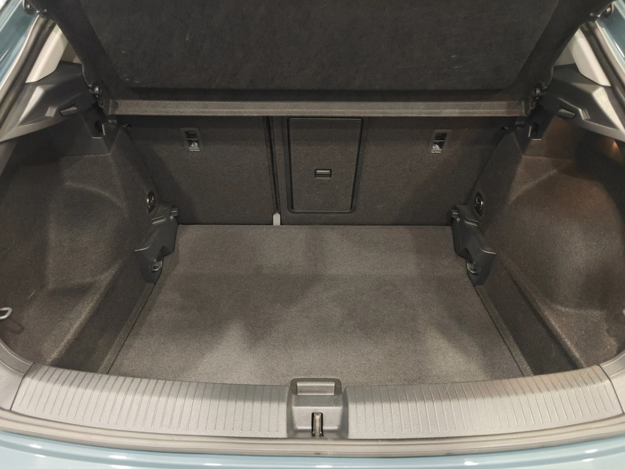 VOLKSWAGEN T ROC DARK 2.0 TDI 110KW (150CV) DSG - Foto 7