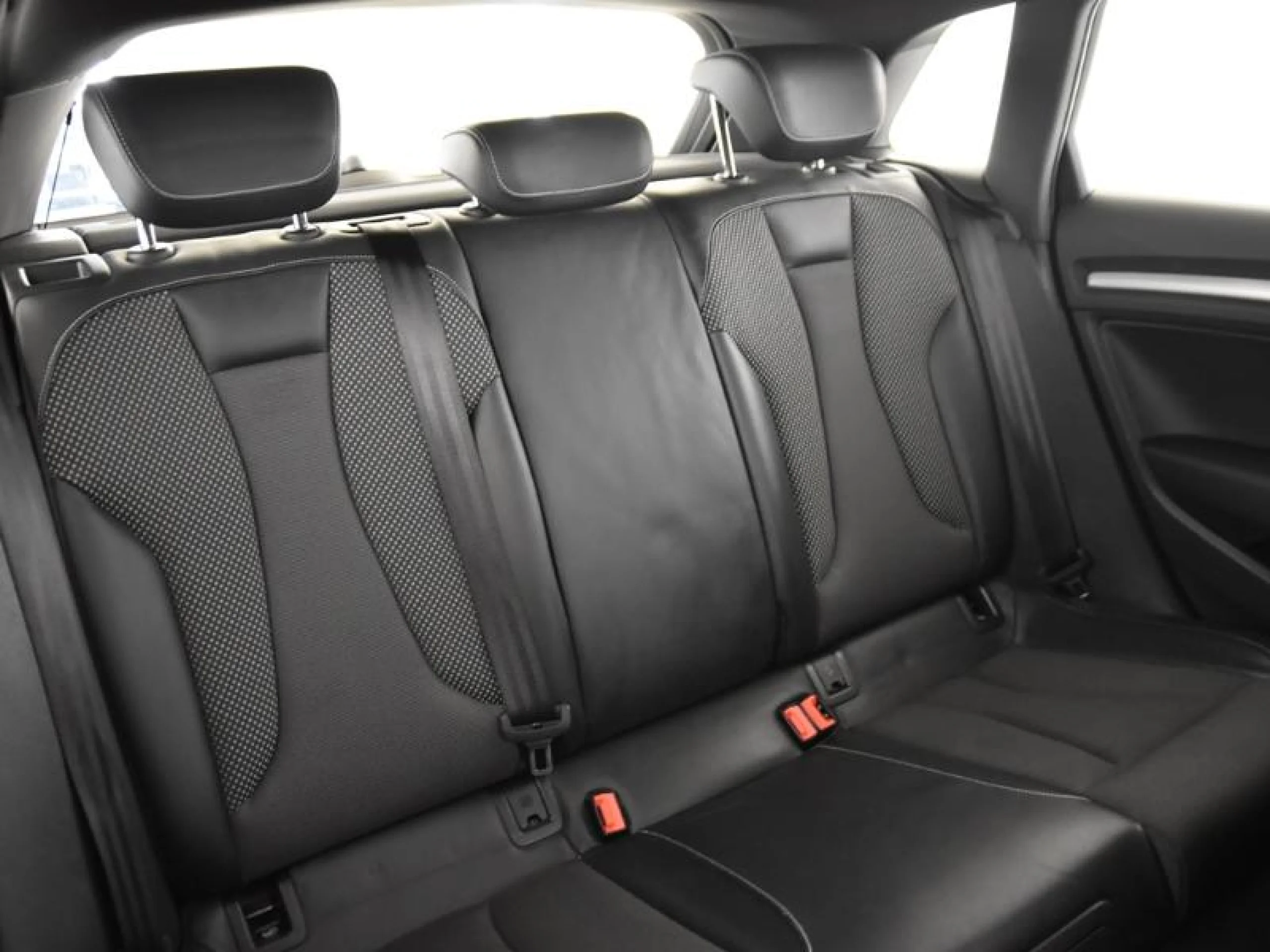 AUDI A3 SPORTBACK 2.0 TDI CLEAN D. 184 AMBIENTE - Foto 10