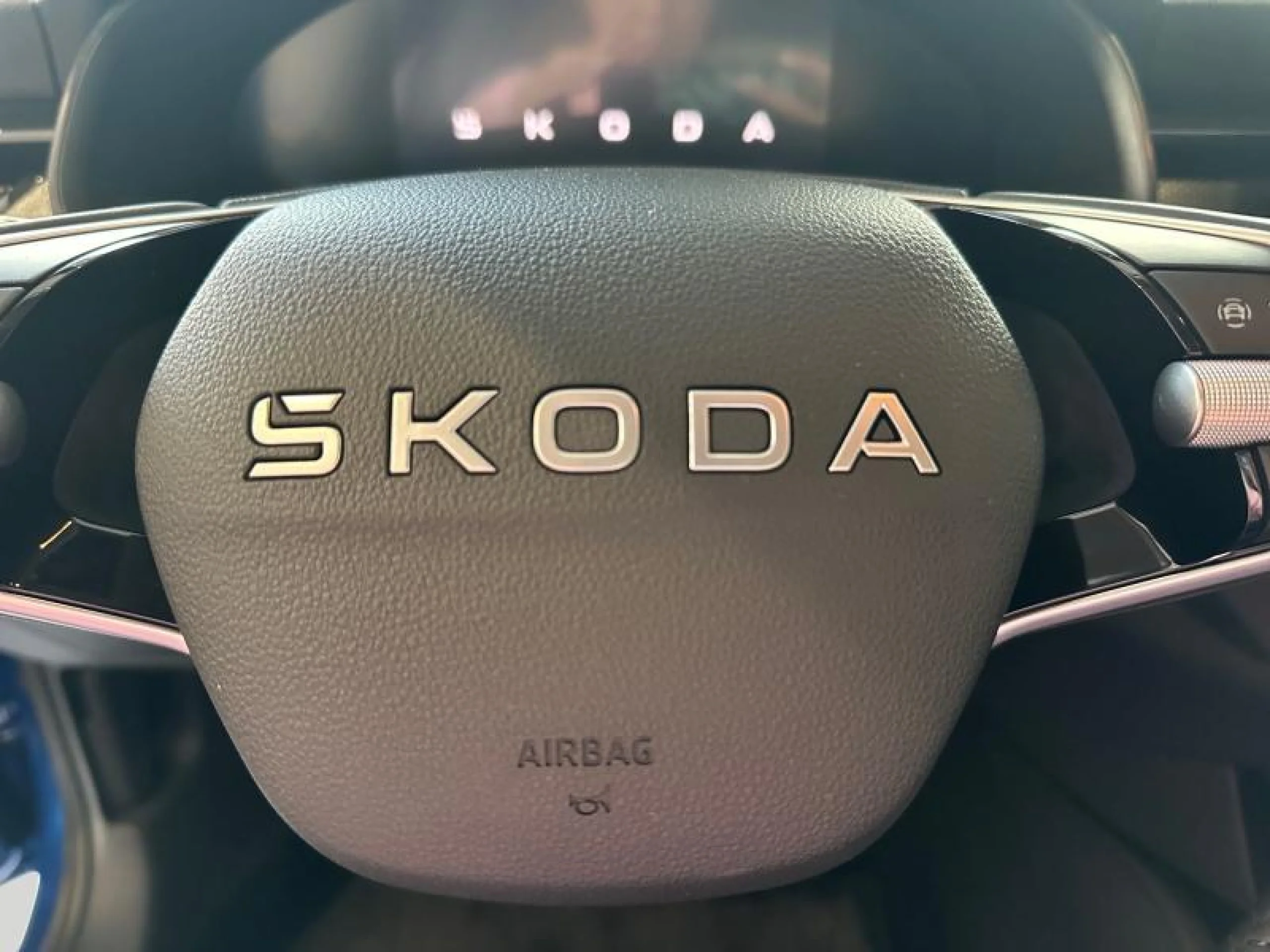 SKODA KAMIQ 1.0 TSI 85KW (115CV) SELECTION - Foto 14