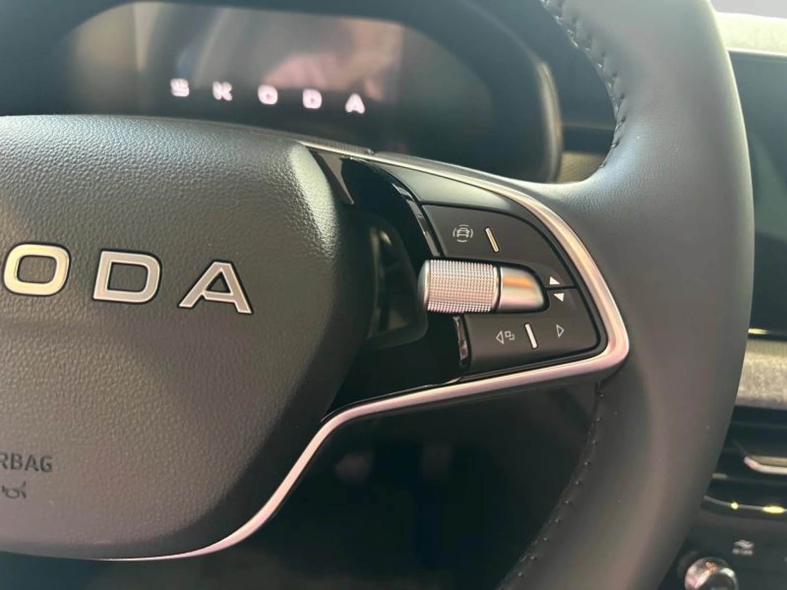 SKODA KAMIQ 1.0 TSI 85KW (115CV) SELECTION - Foto 15