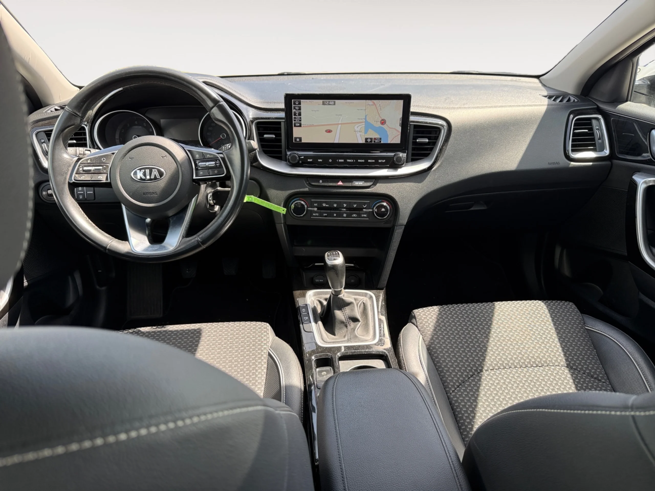 KIA XCEED 1.4 T GDI BUSINESS 103KW (140CV) DCT - Foto 4