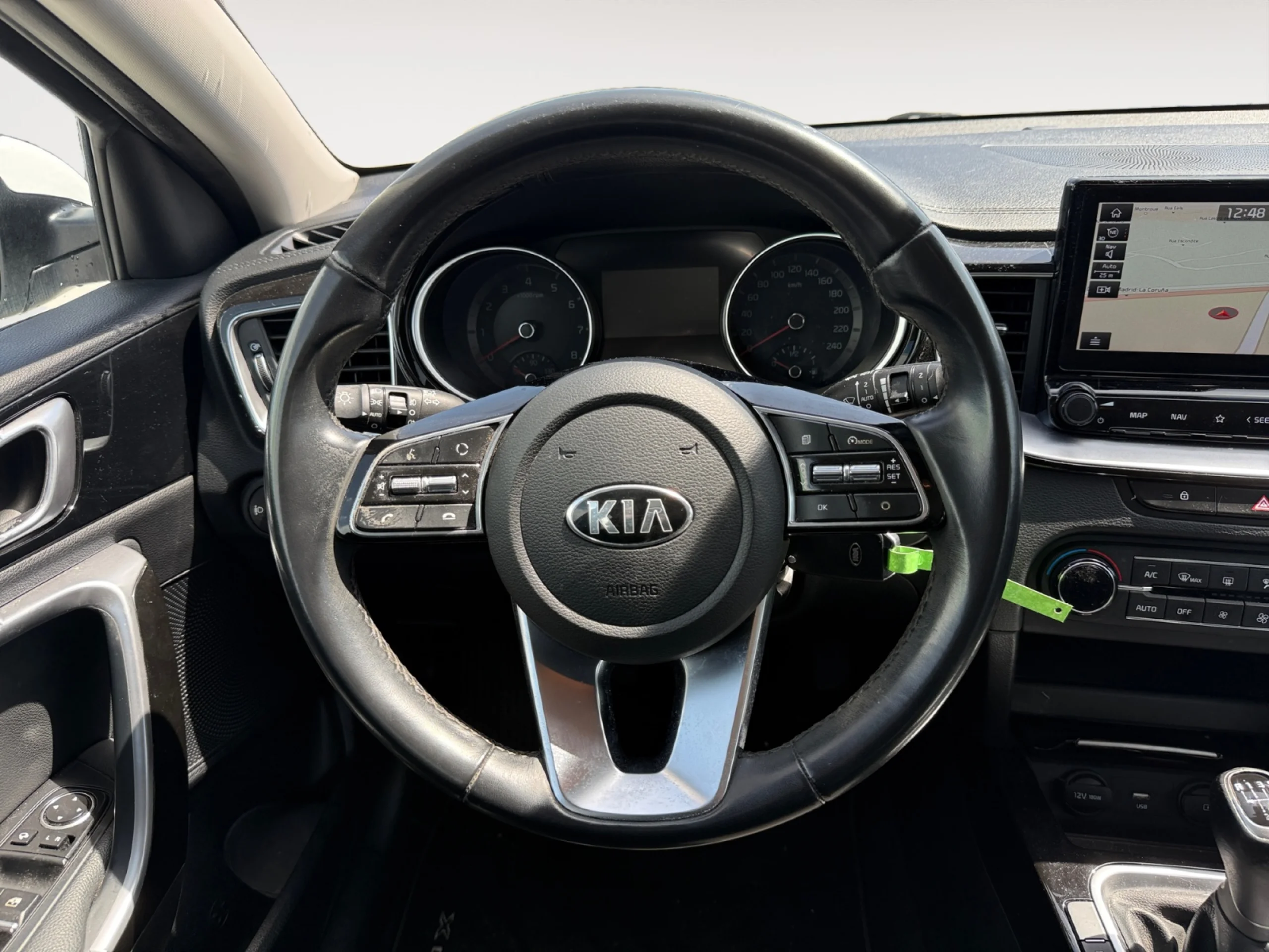 KIA XCEED 1.4 T GDI BUSINESS 103KW (140CV) DCT - Foto 11