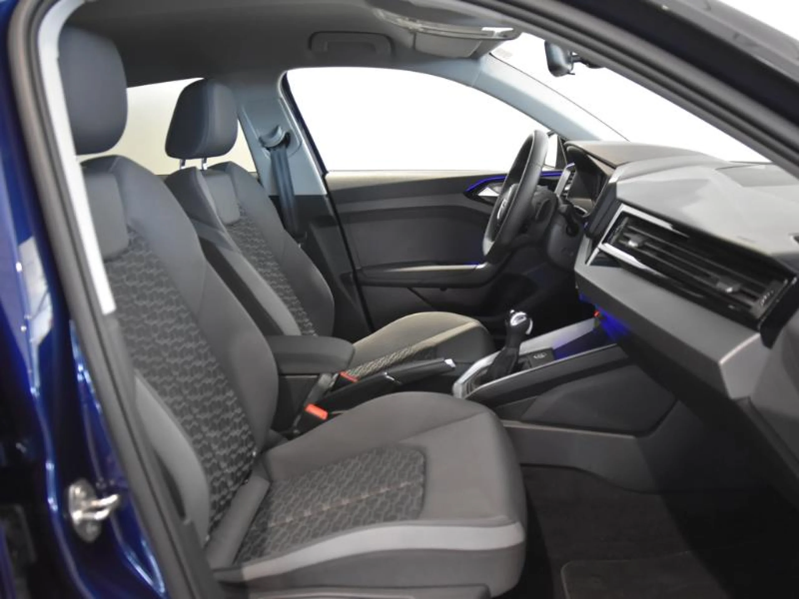 AUDI A1 SPORTBACK ADRENALIN 30 TFSI 85KW S TRON - Foto 6