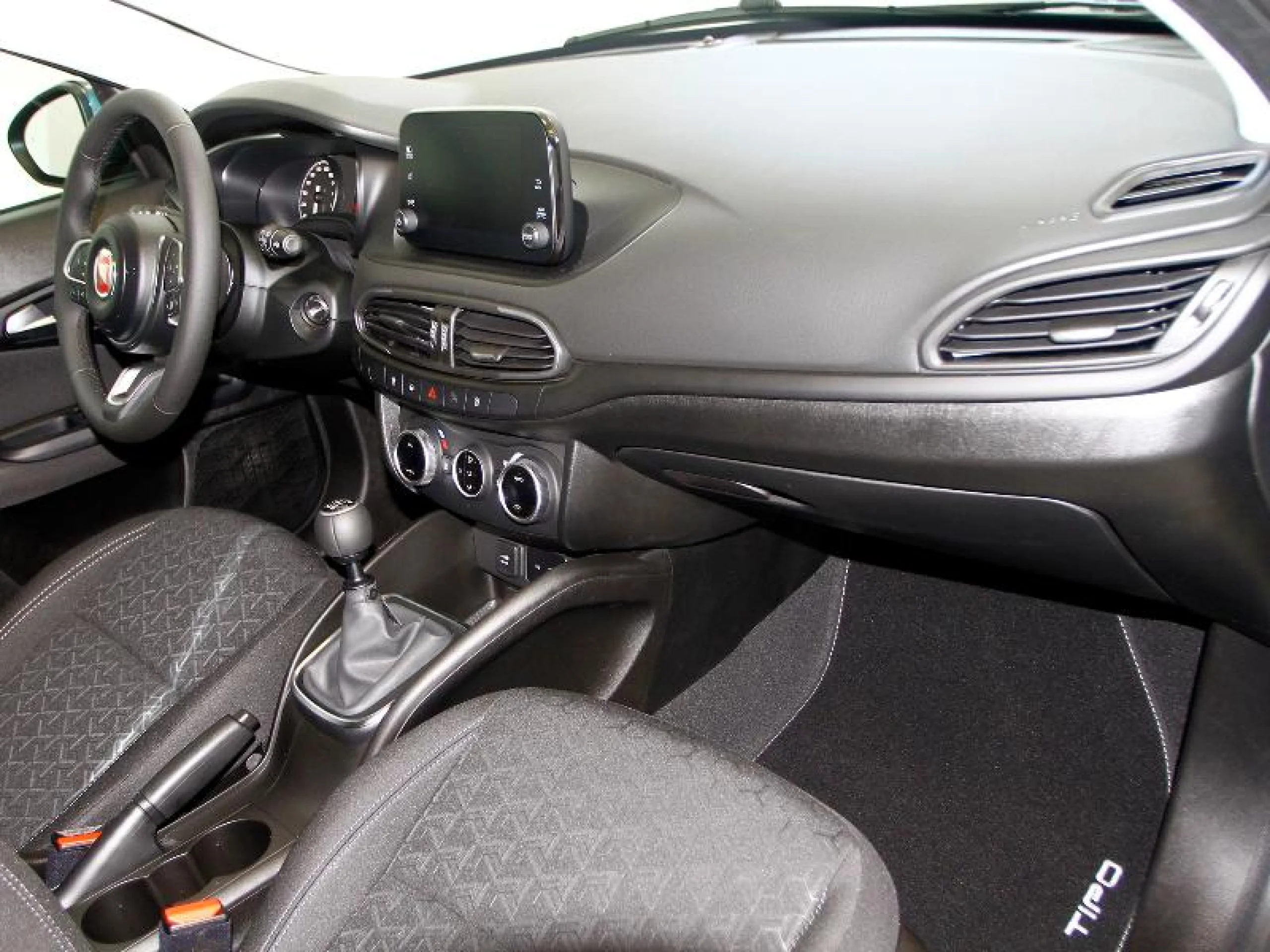 FIAT TIPO CITY CROSS 1.6 96KW (130CV) - Foto 4