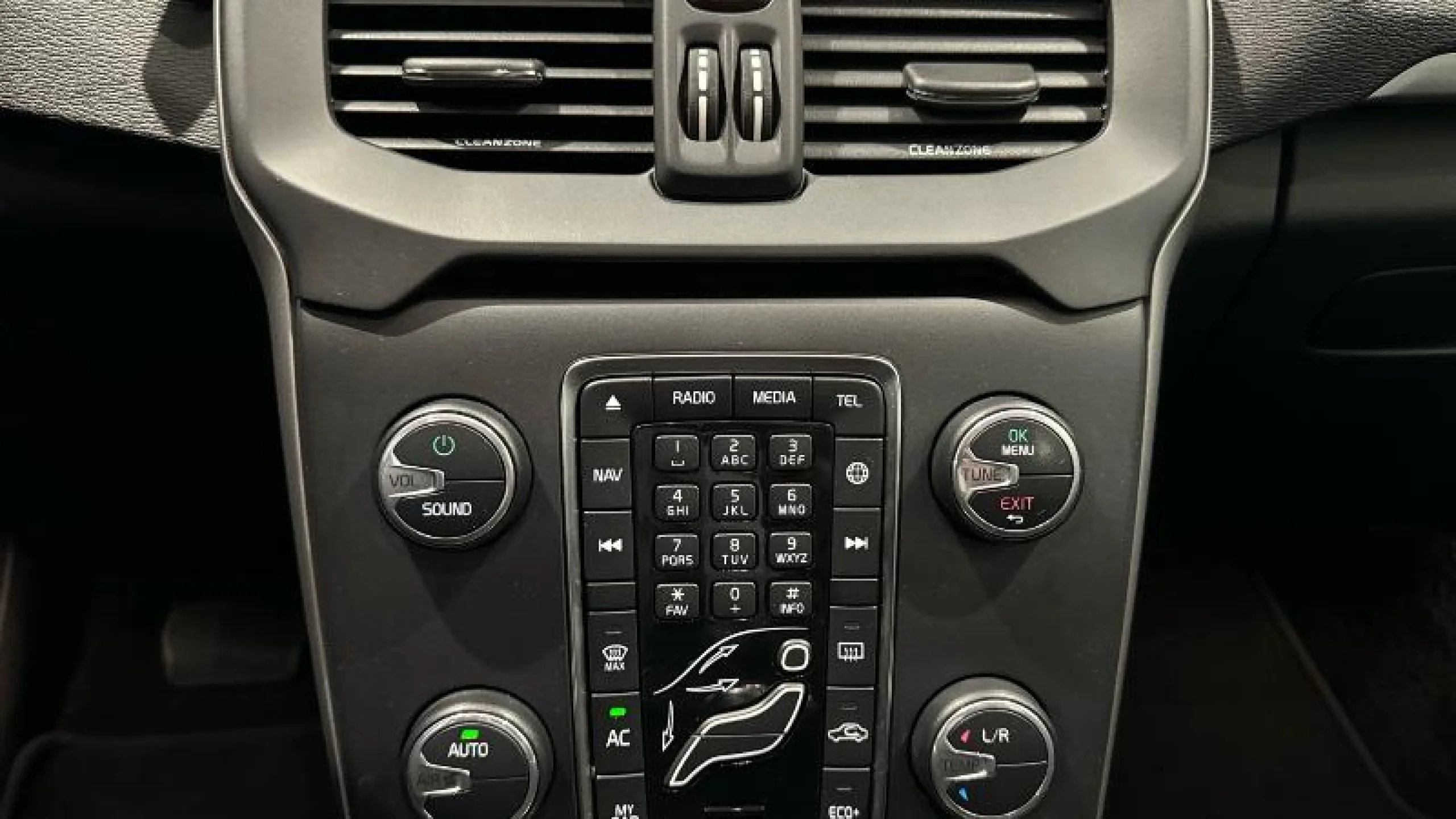 VOLVO V40 1.5 T2 MOMENTUM AUTO - Foto 18
