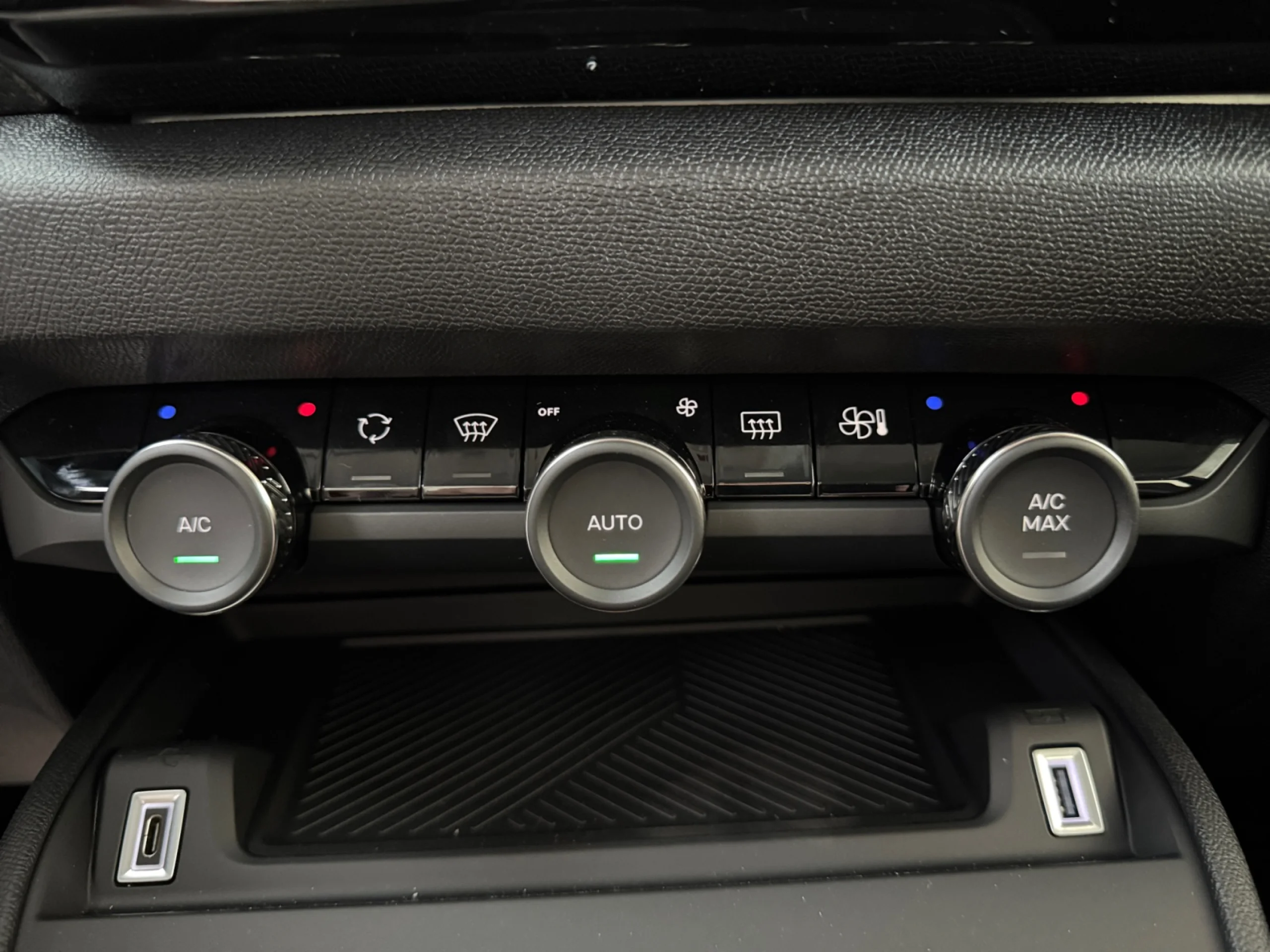 CITROEN C4 HYBRID 145 Ë DCS6 BUSINESS EDITION - Foto 17