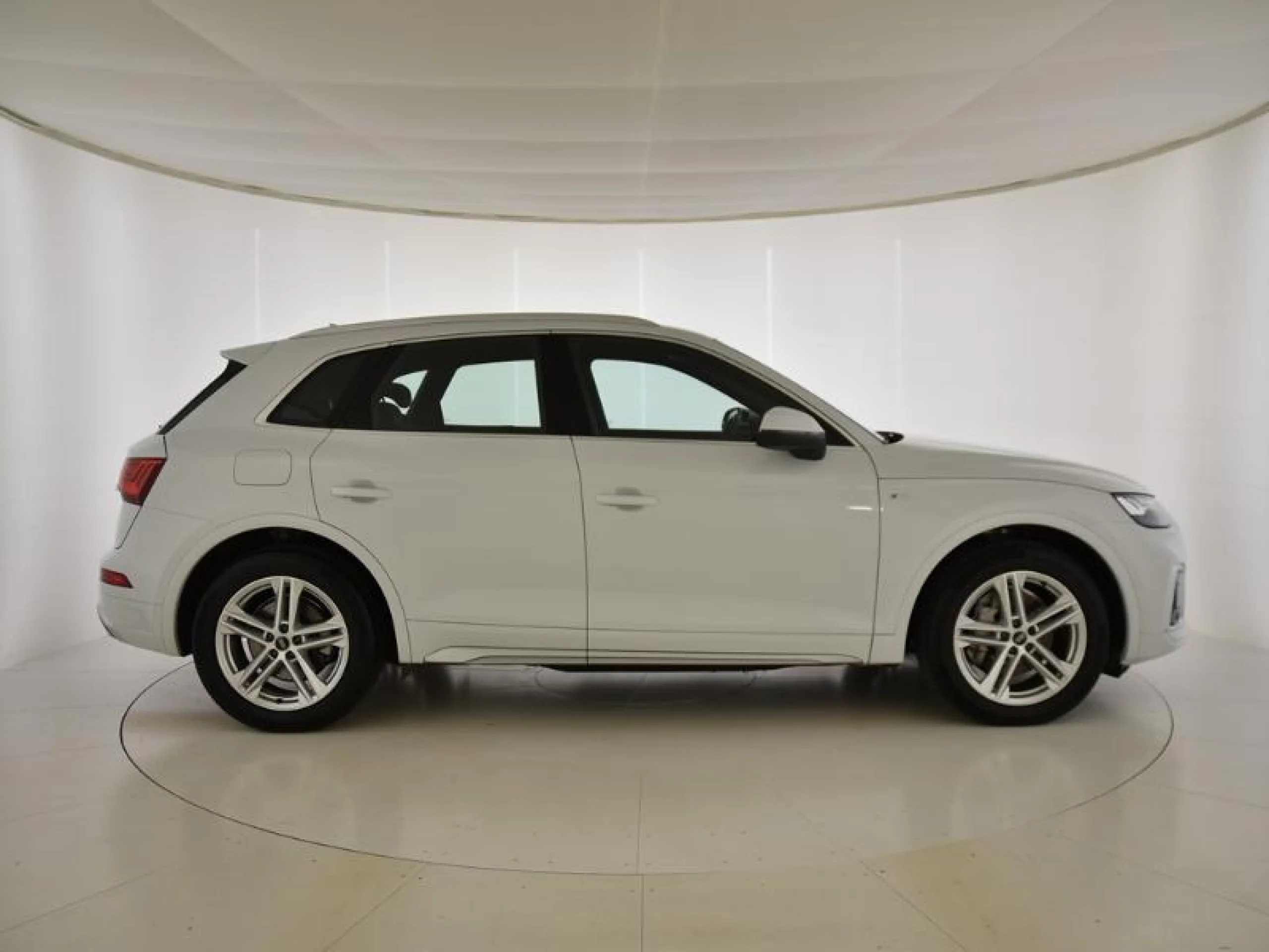 AUDI Q5 S LINE 35 TDI 120KW S TRONIC - Foto 3