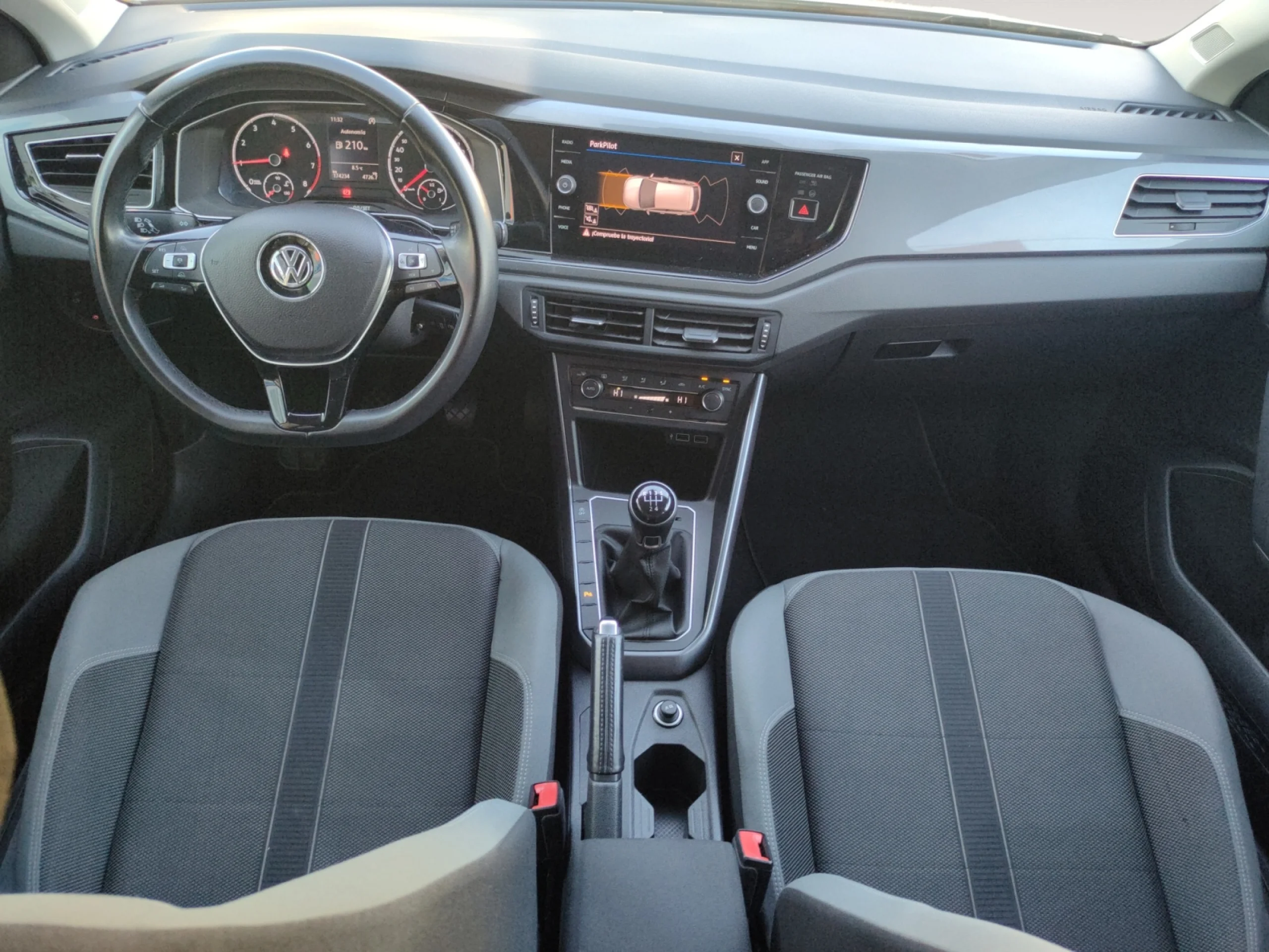 VOLKSWAGEN POLO 1.0 TSI 70KW (95CV) R LINE - Foto 4