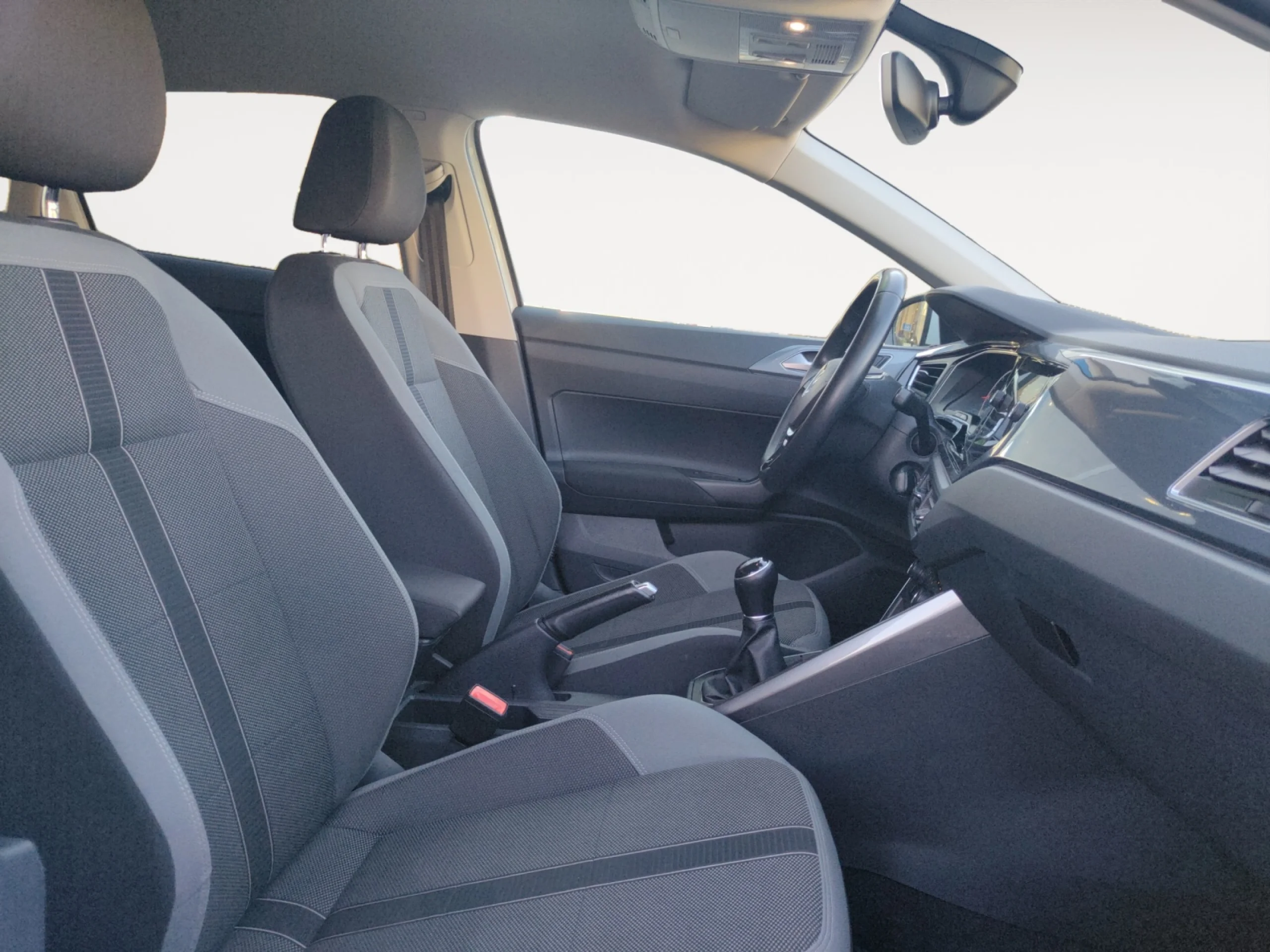 VOLKSWAGEN POLO 1.0 TSI 70KW (95CV) R LINE - Foto 5