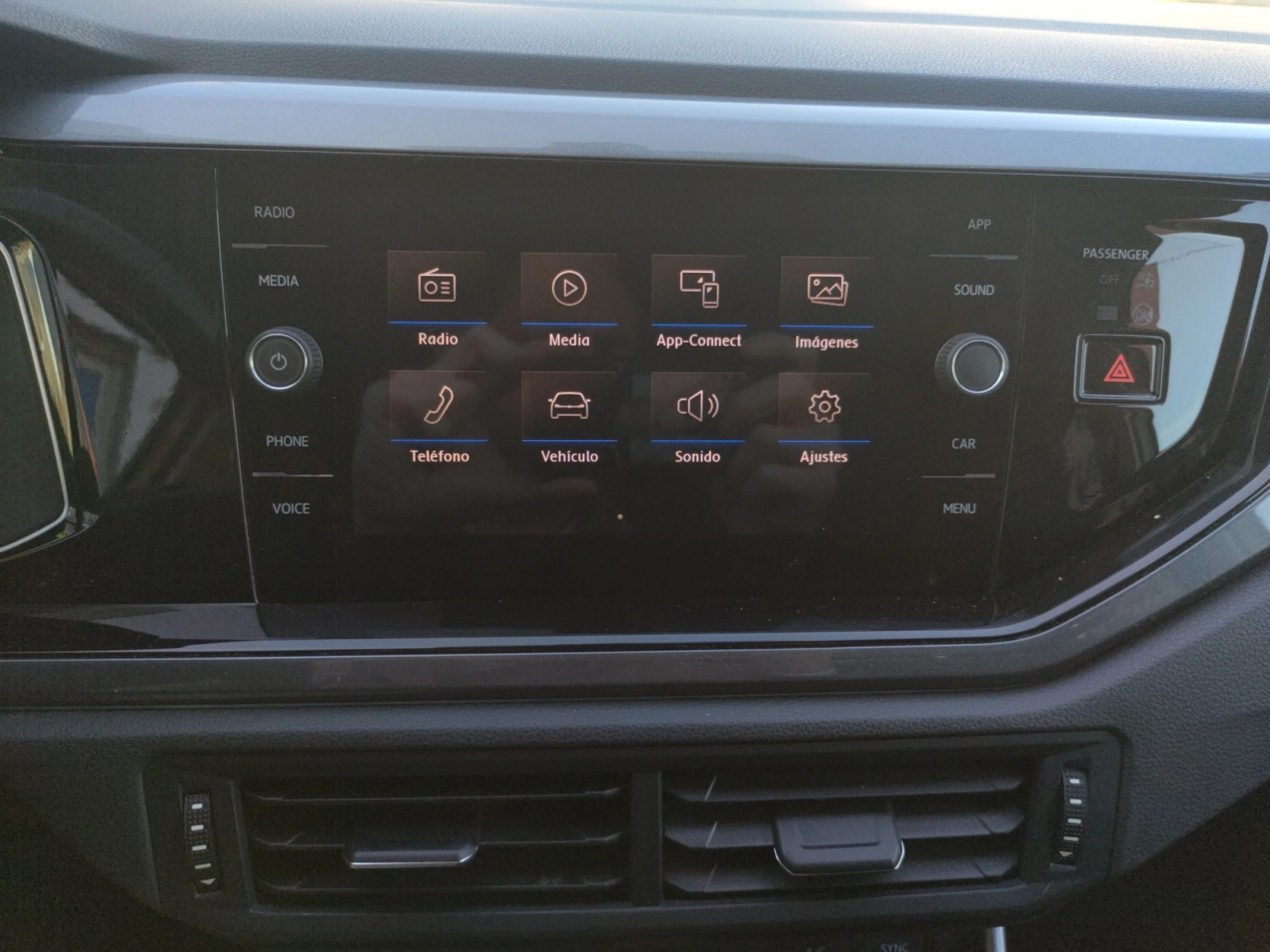 VOLKSWAGEN POLO 1.0 TSI 70KW (95CV) R LINE - Foto 9