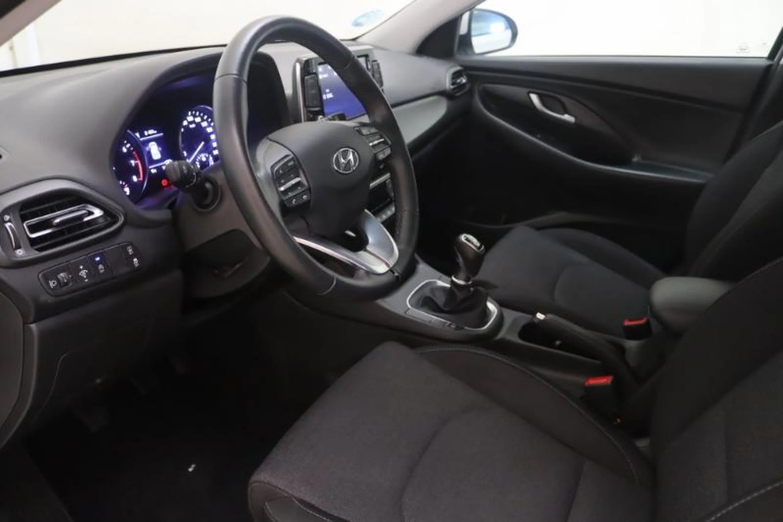 HYUNDAI I30 1.0 TGDI 48V KLASS - Foto 5