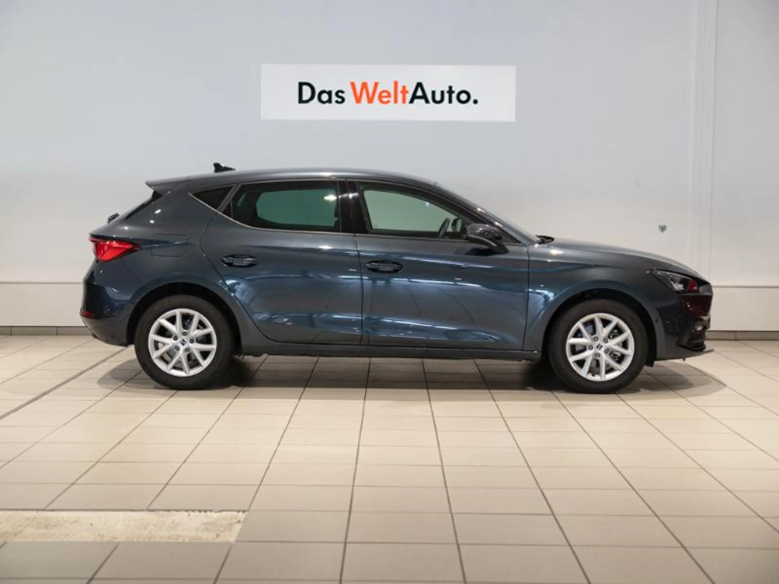 SEAT NUEVO LEON 1.5 TSI 96KW S&S STYLE XL - Foto 3