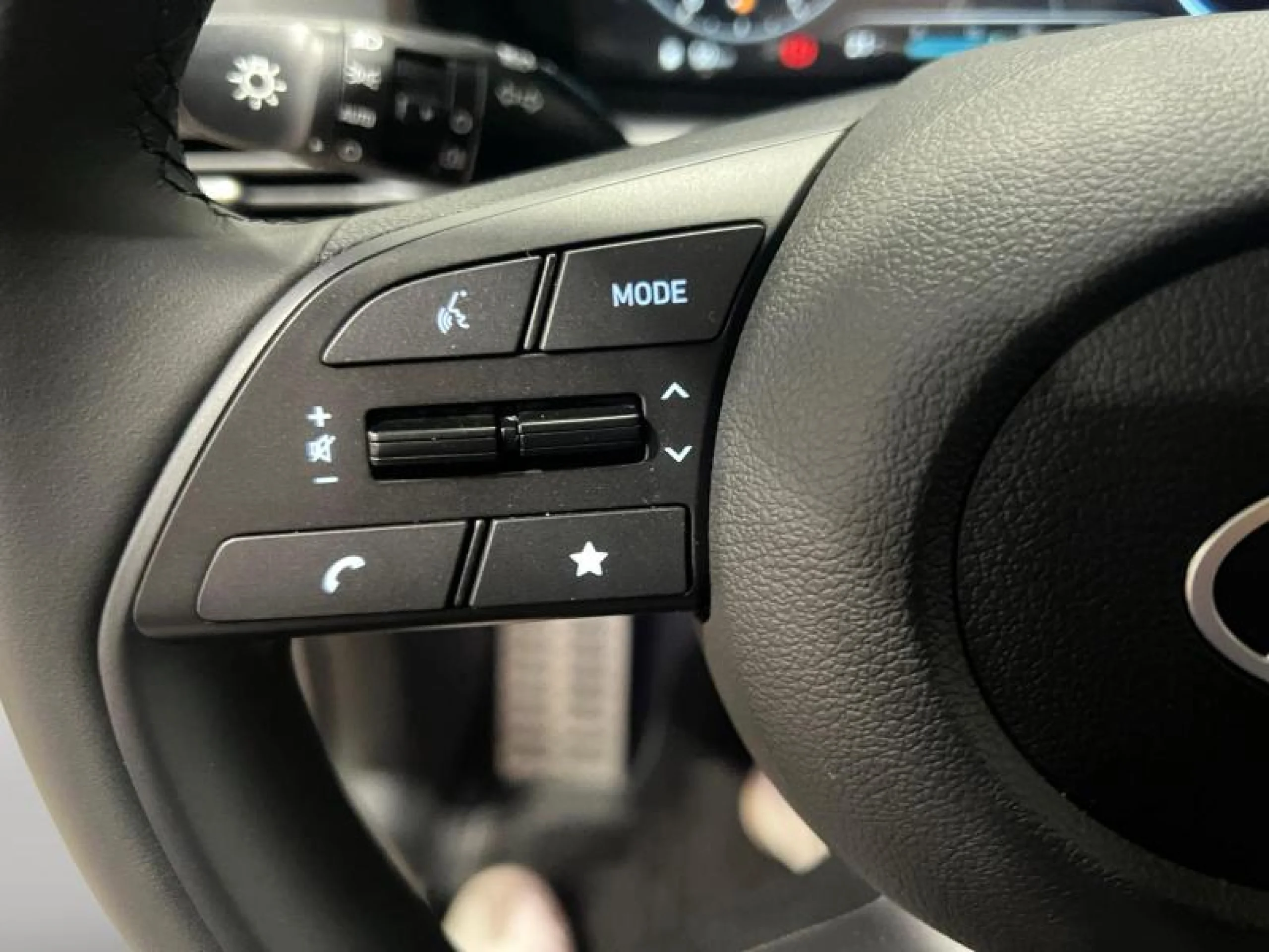 HYUNDAI BAYON 1.0 TGDI 74KW (100CV) 48V MAXX DCT - Foto 7