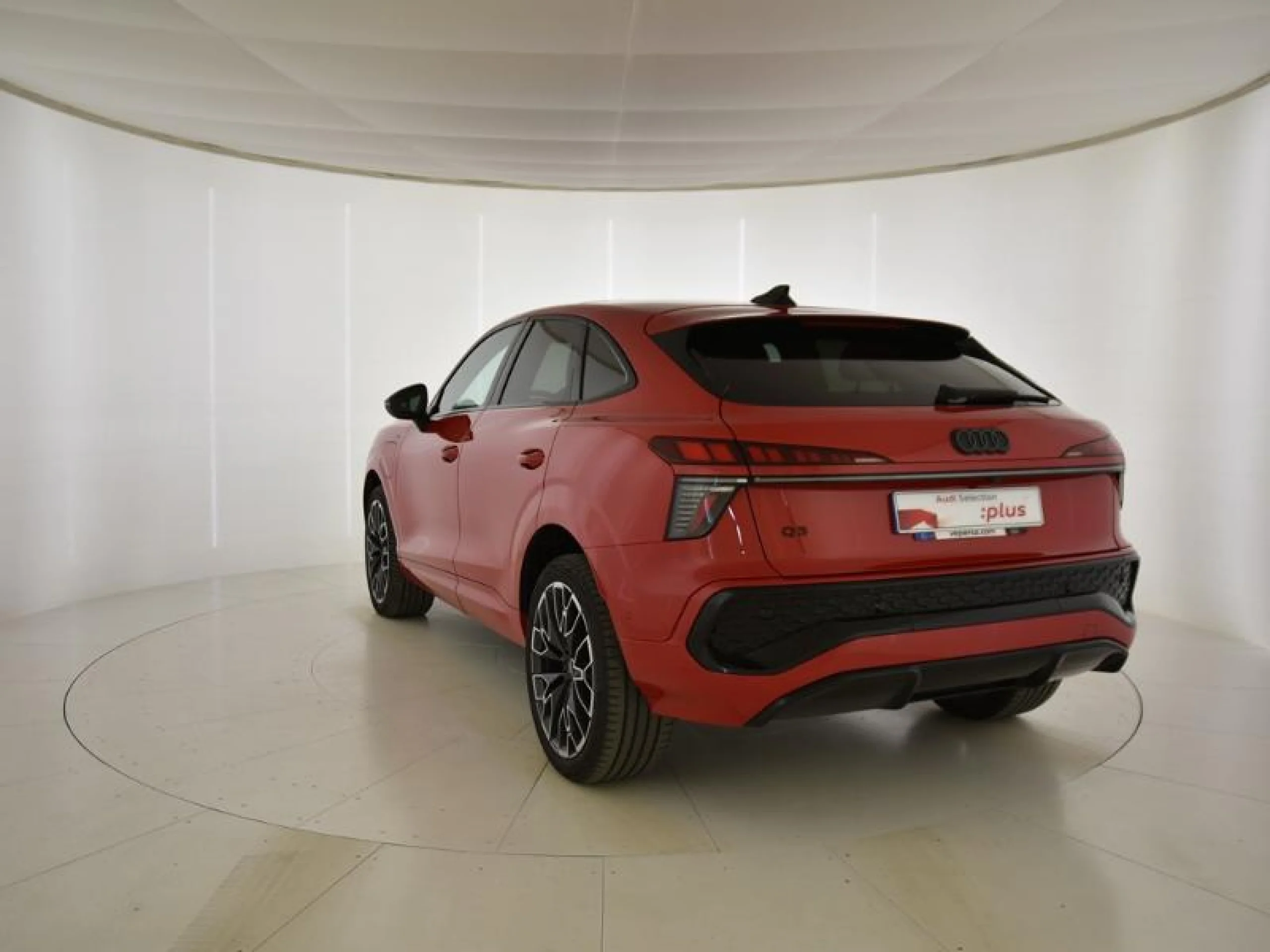 AUDI Q3 SPORTBACK BLACK LINE E HYBRID 200 KW - Foto 2