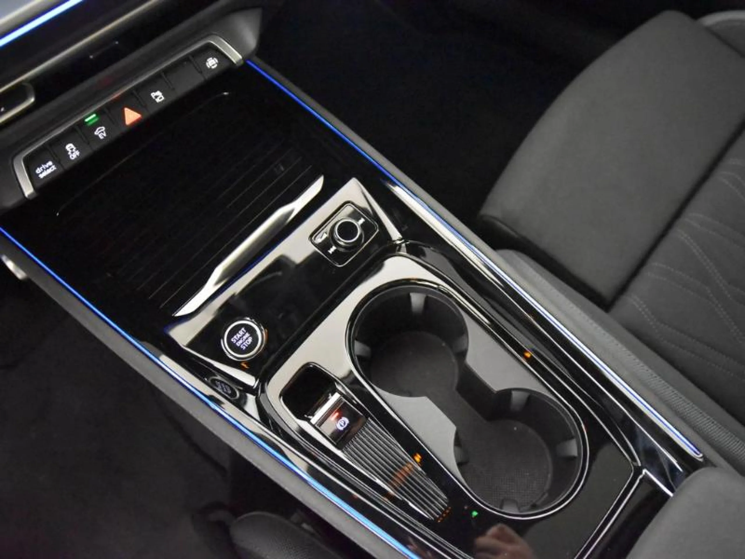 AUDI Q3 SPORTBACK BLACK LINE E HYBRID 200 KW - Foto 12