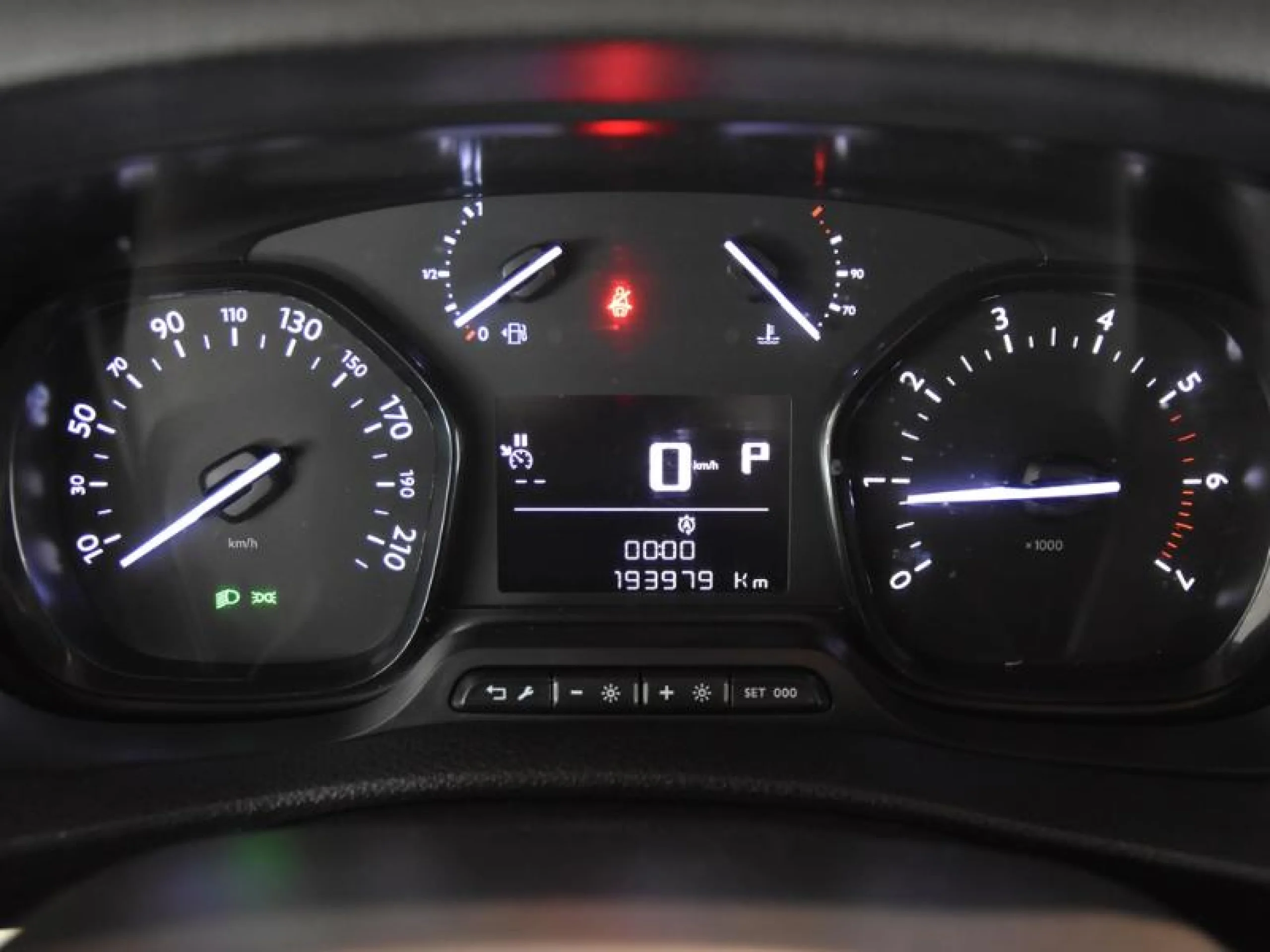 PEUGEOT TRAVELLER ALLURE BLUEHDI 180 S&S EAT8 LONG - Foto 17