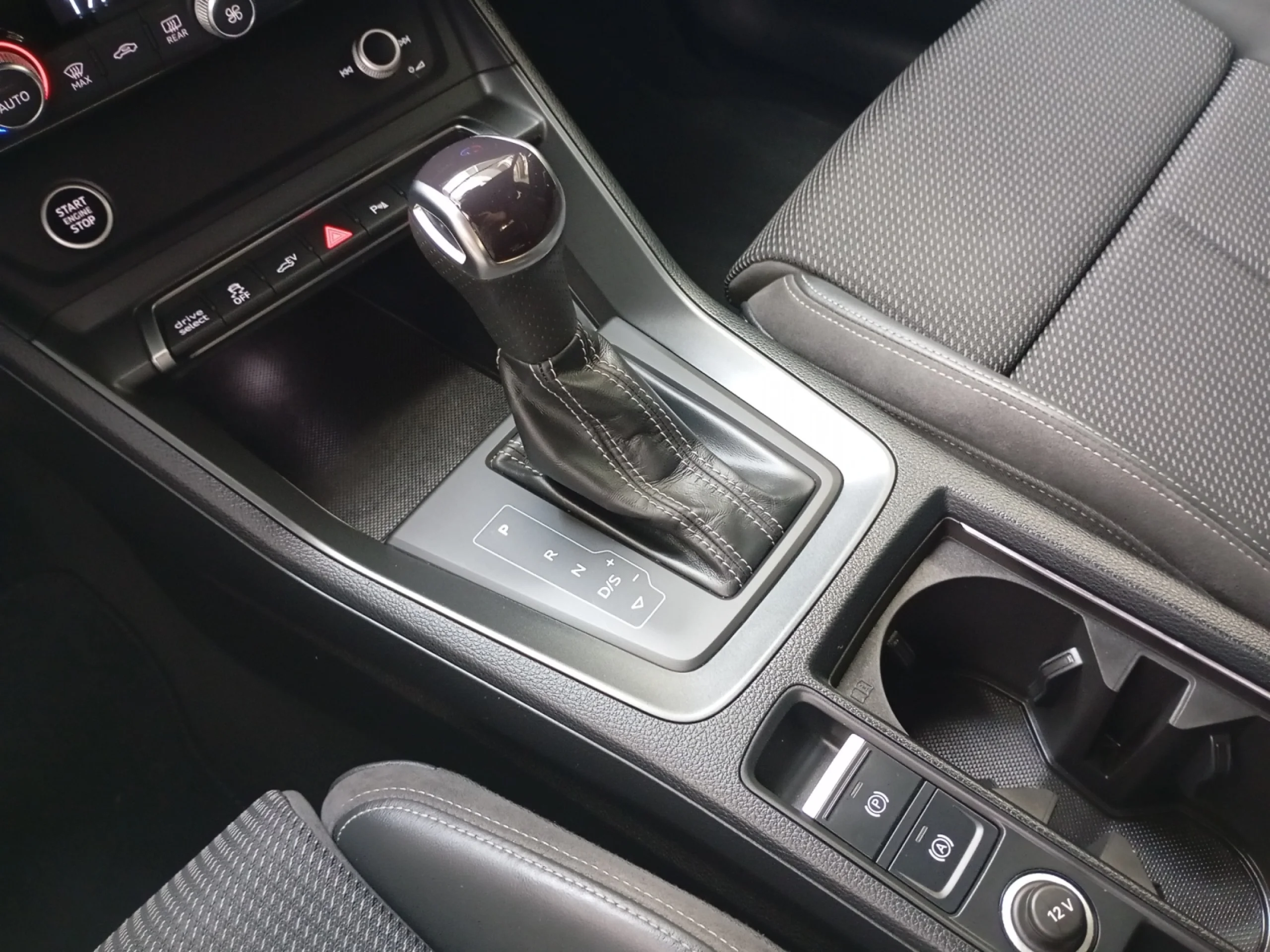 AUDI Q3 SPORTBACK 45 TFSI E 180KW S TRONIC S LINE - Foto 15