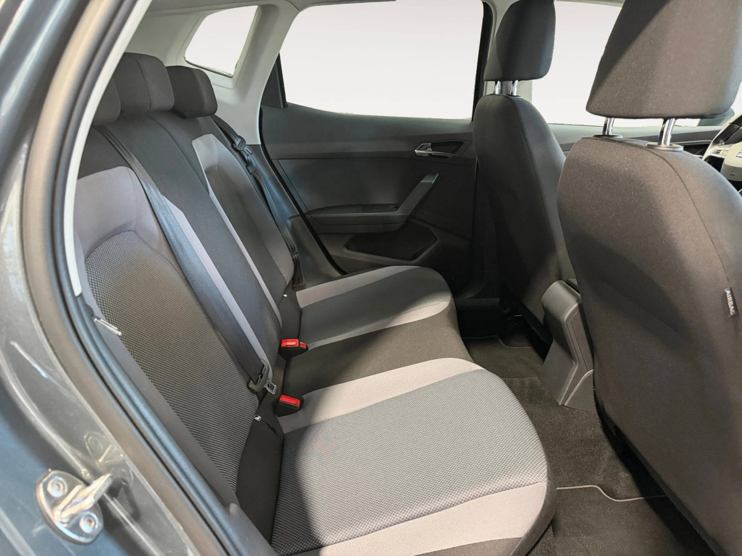 SEAT ARONA 1.6 TDI 70KW (95CV) STYLE ECOMOTIVE - Foto 6