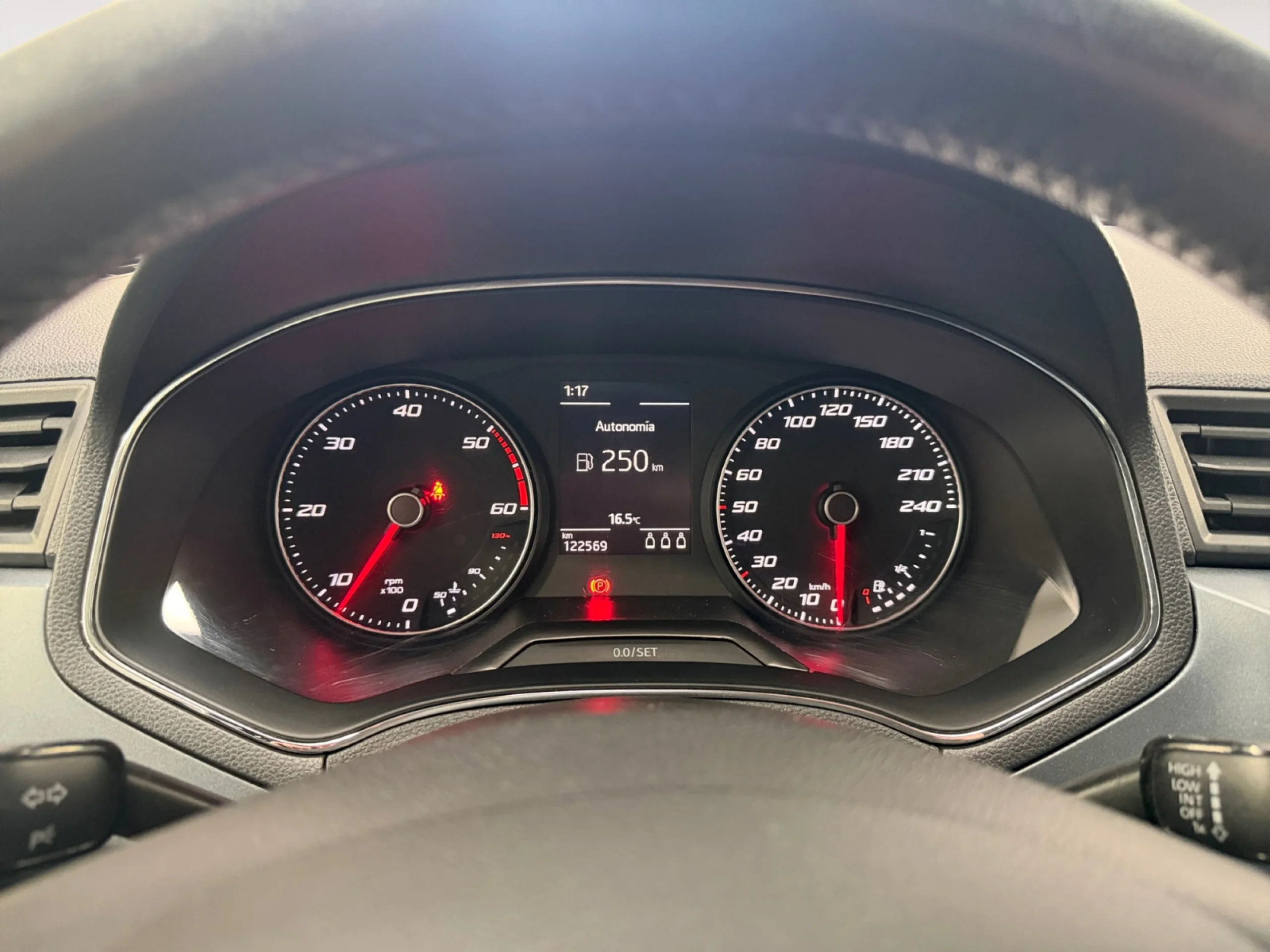 SEAT ARONA 1.6 TDI 70KW (95CV) STYLE ECOMOTIVE - Foto 10