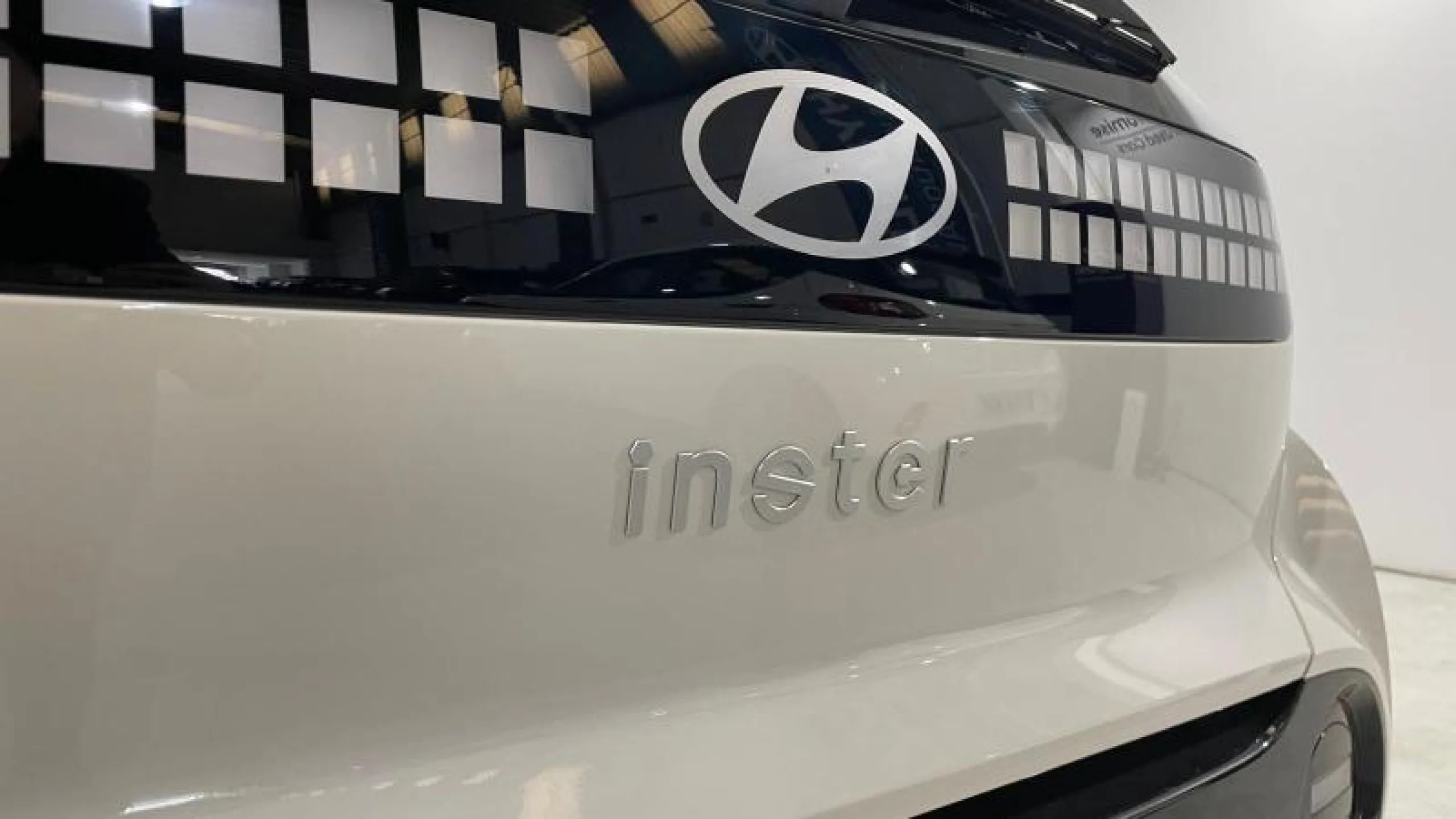 HYUNDAI INSTER 49KWH 85KW (115CV) MAXX - Foto 5