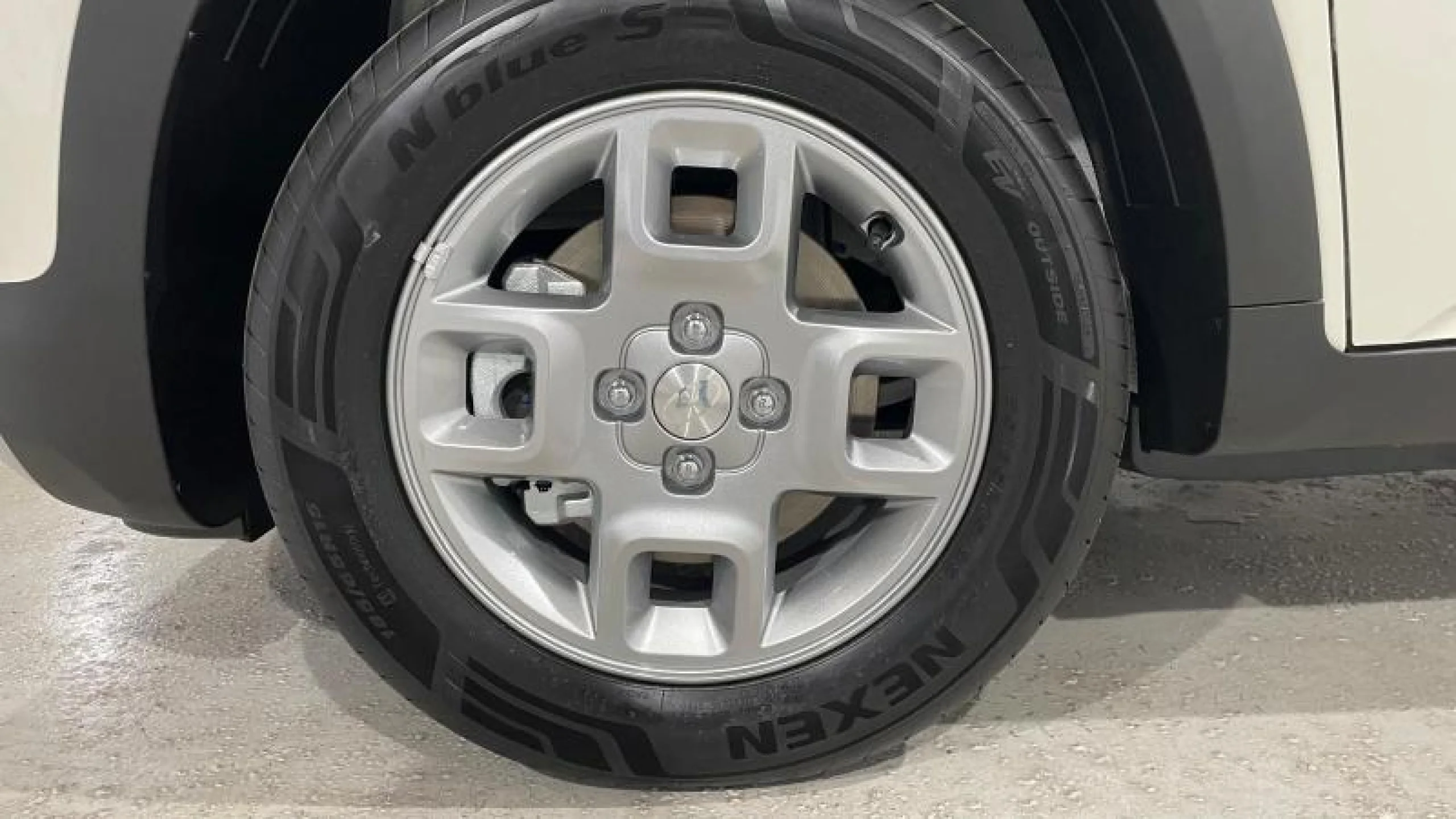 HYUNDAI INSTER 49KWH 85KW (115CV) MAXX - Foto 13