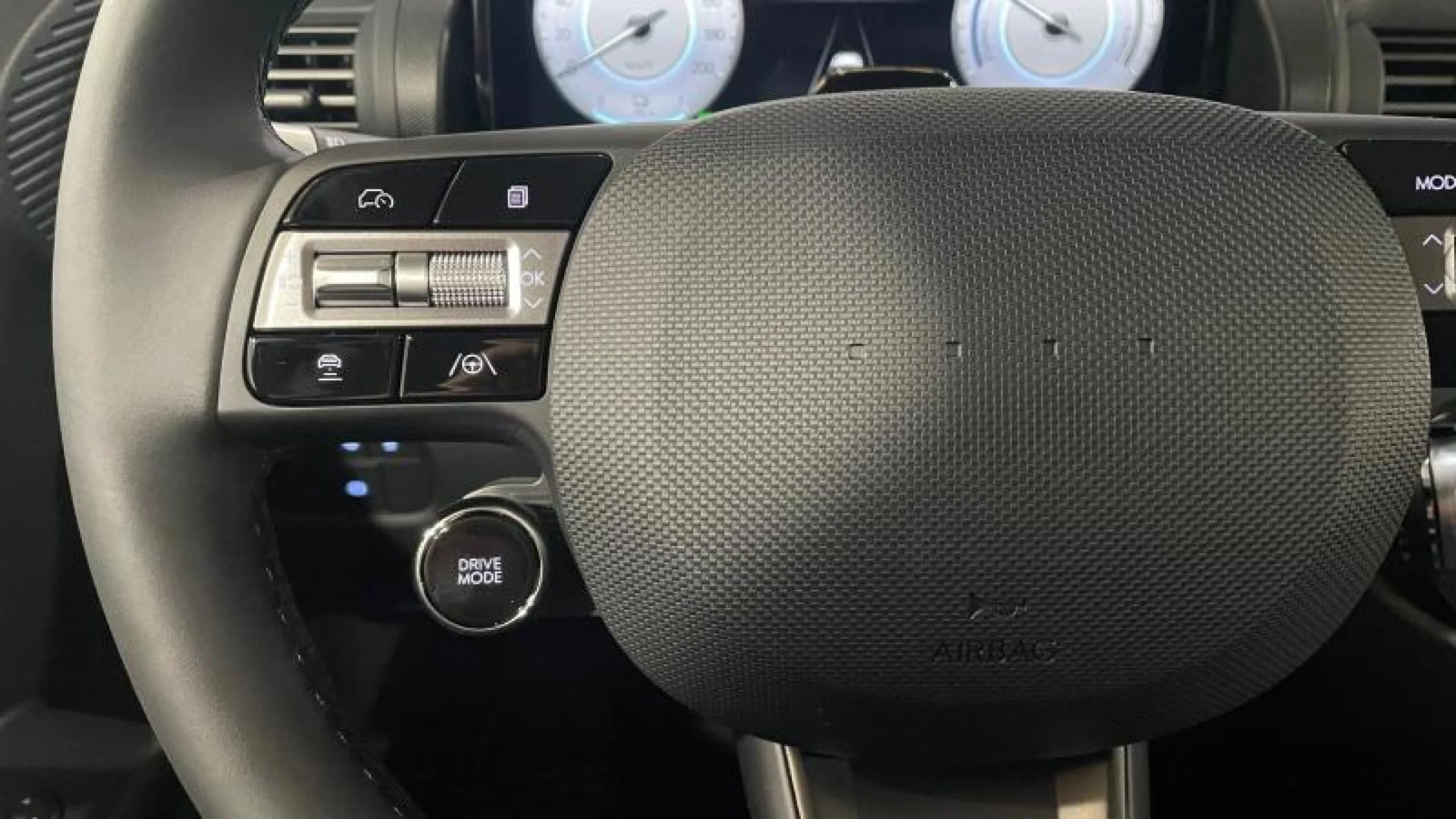 HYUNDAI INSTER 49KWH 85KW (115CV) MAXX - Foto 19