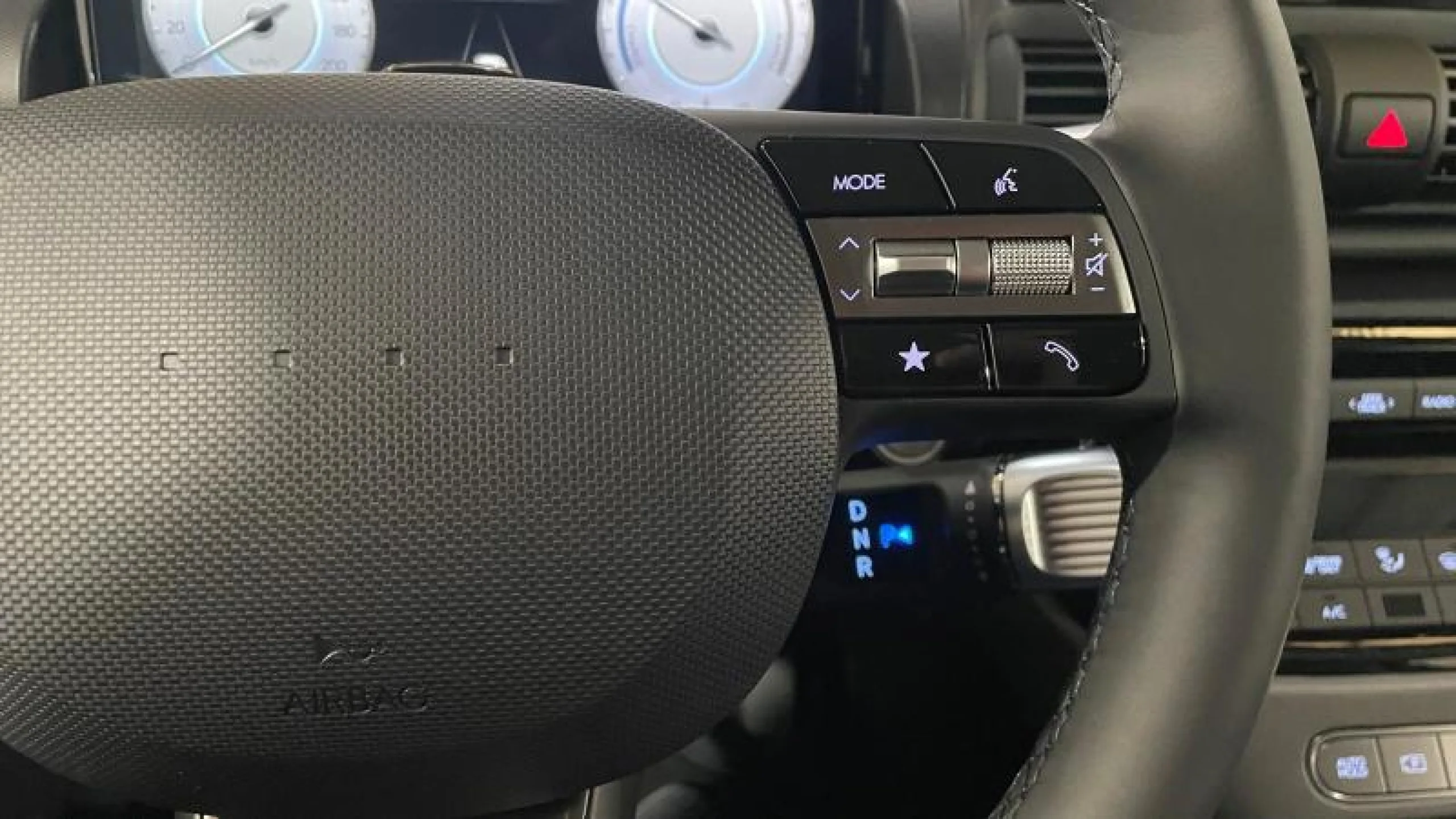 HYUNDAI INSTER 49KWH 85KW (115CV) MAXX - Foto 20