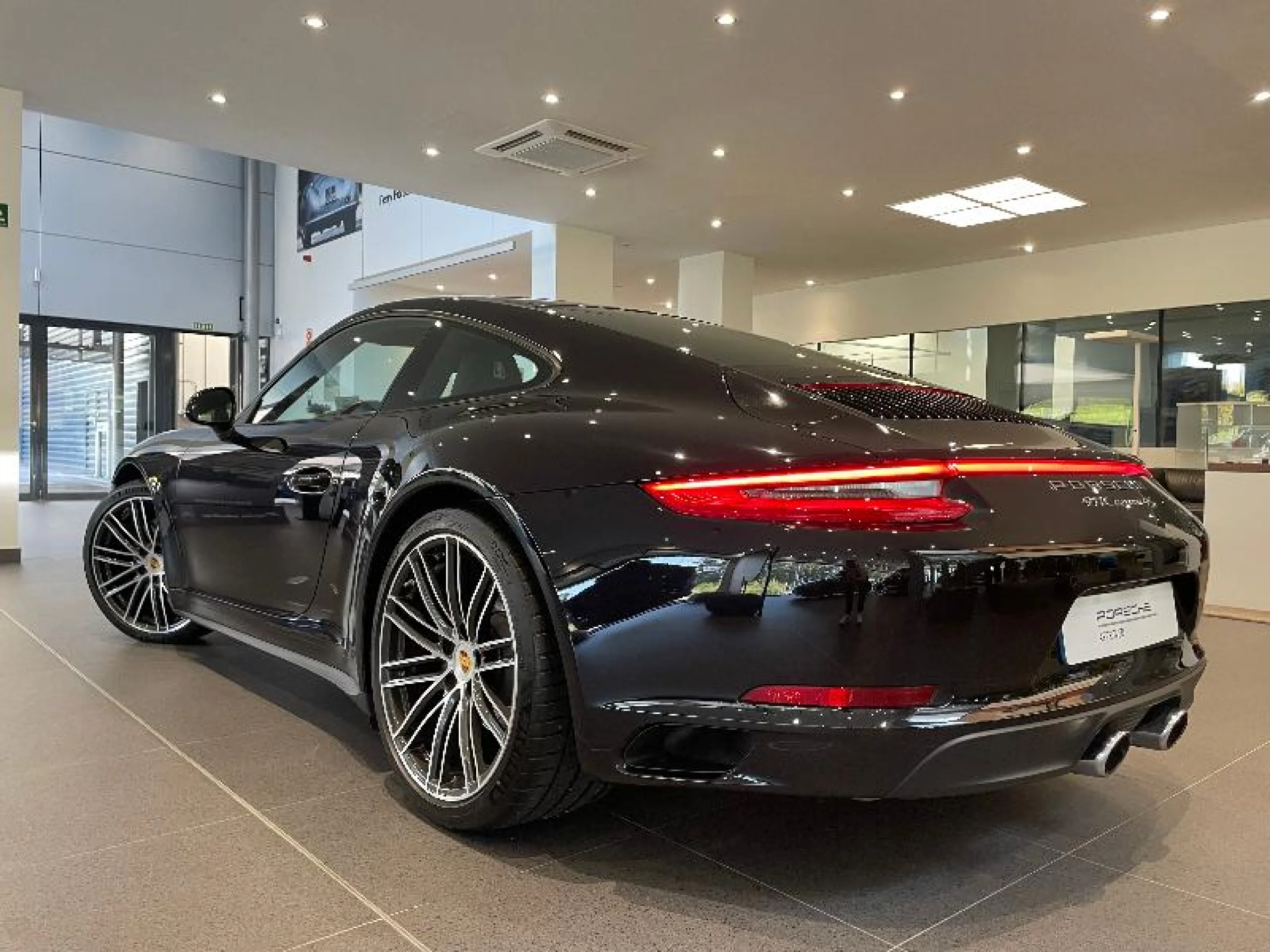 PORSCHE 911 CARRERA 4S COUPÉ - Foto 3