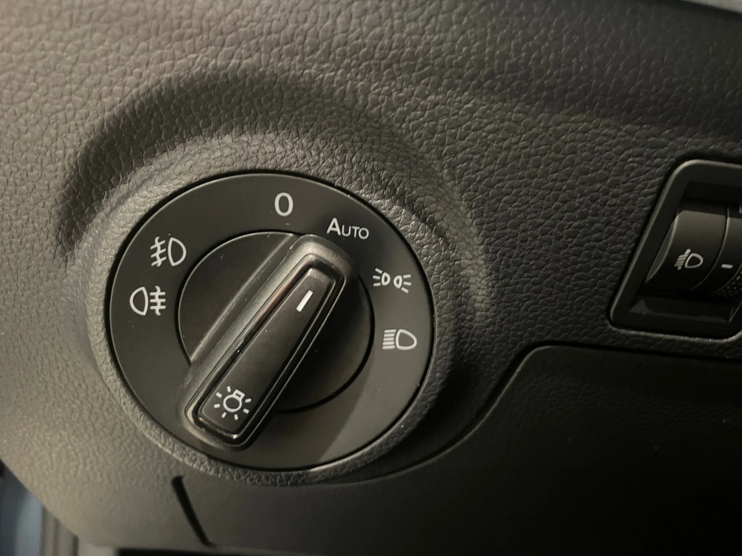 SEAT IBIZA 1.0 MPI 59KW (80CV) REFERENCE XM - Foto 9