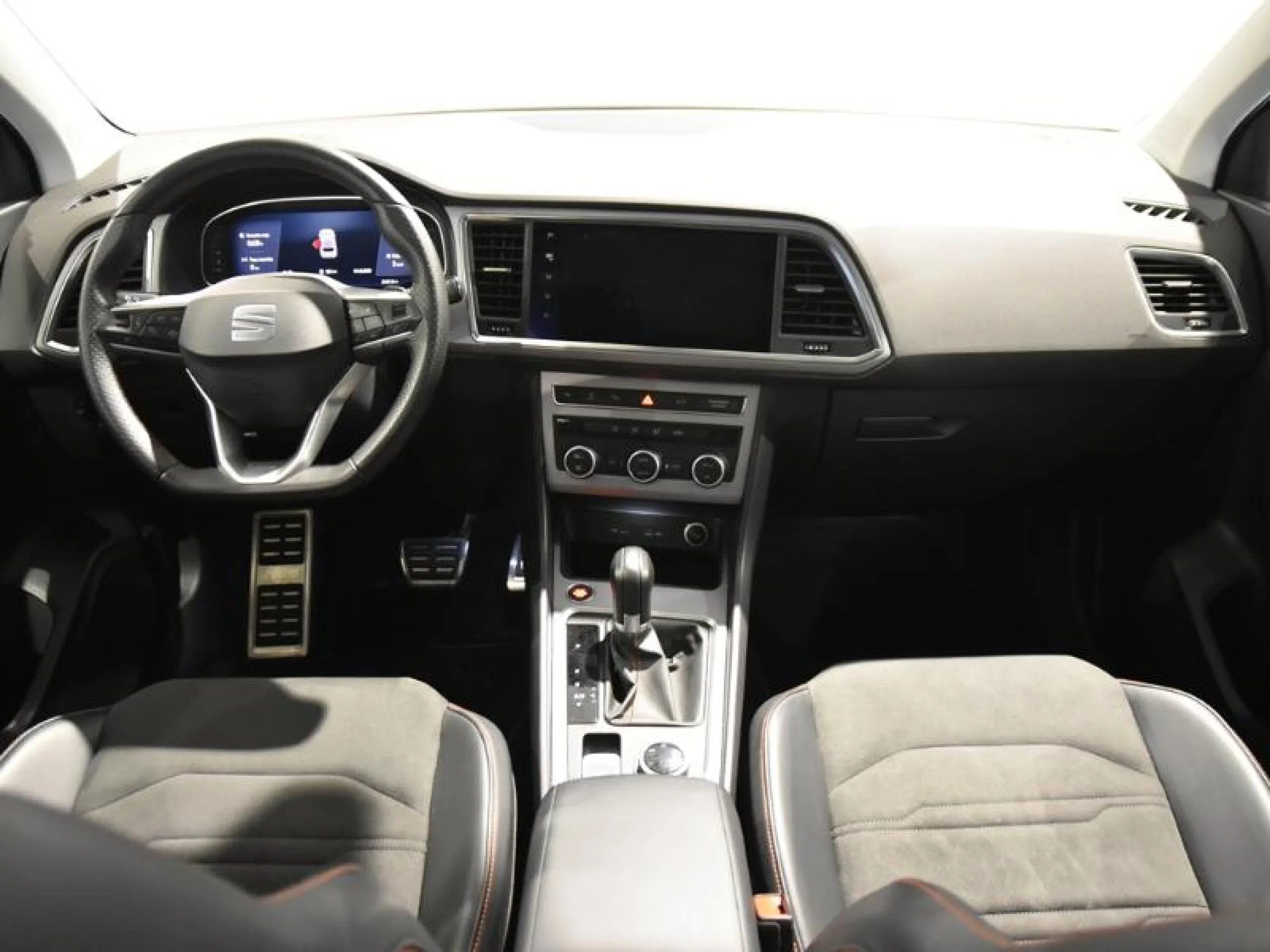 SEAT ATECA 1.5 TSI 110KW DSG FR SPECIAL EDITION - Foto 4