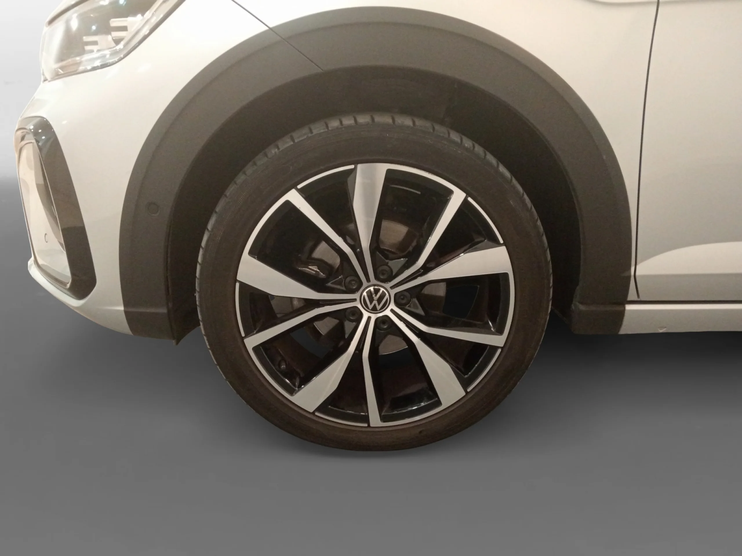 VOLKSWAGEN TAIGO R LINE 1.0 TSI 81KW (110CV) DSG - Foto 8