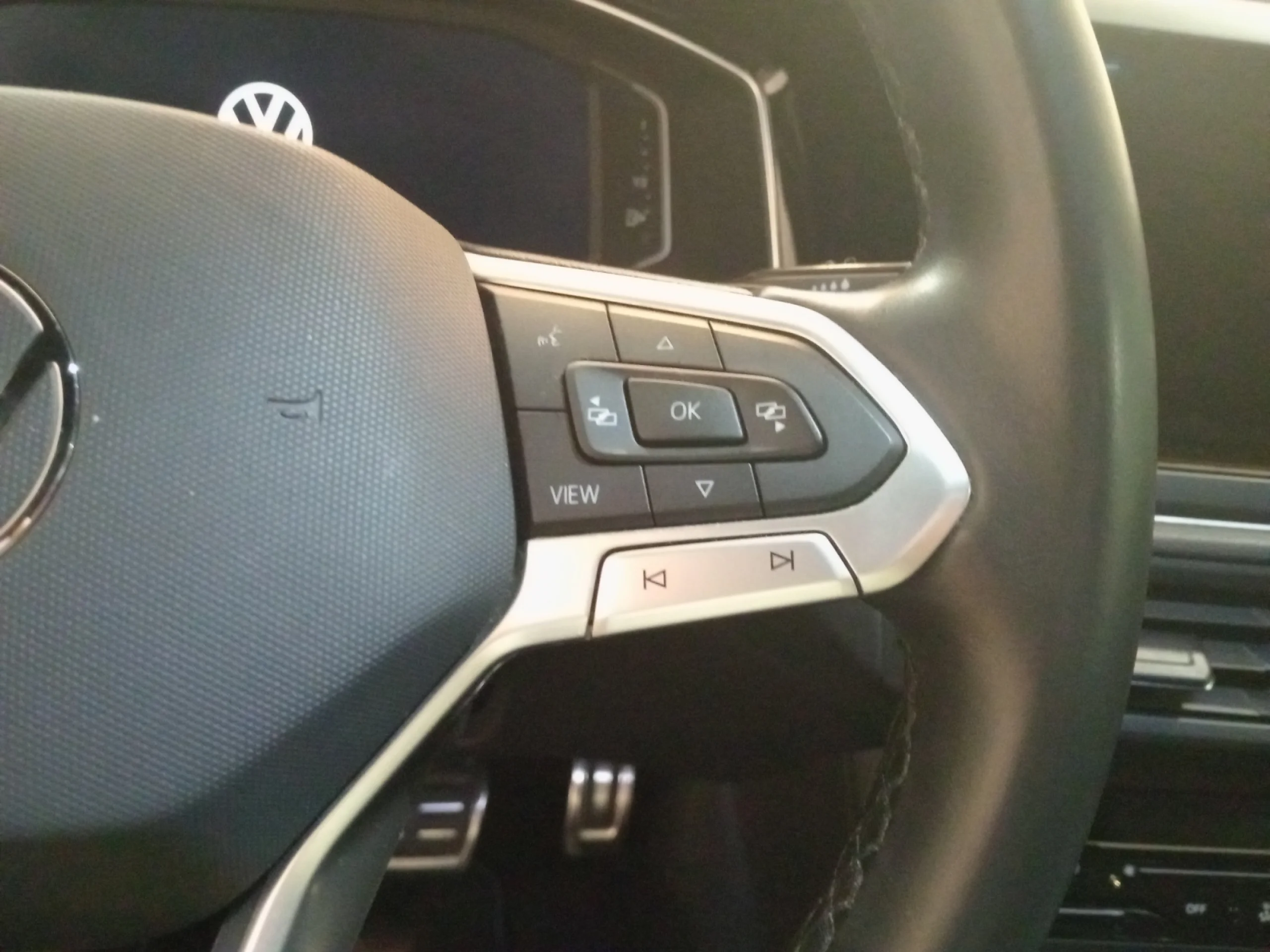 VOLKSWAGEN TAIGO R LINE 1.0 TSI 81KW (110CV) DSG - Foto 10