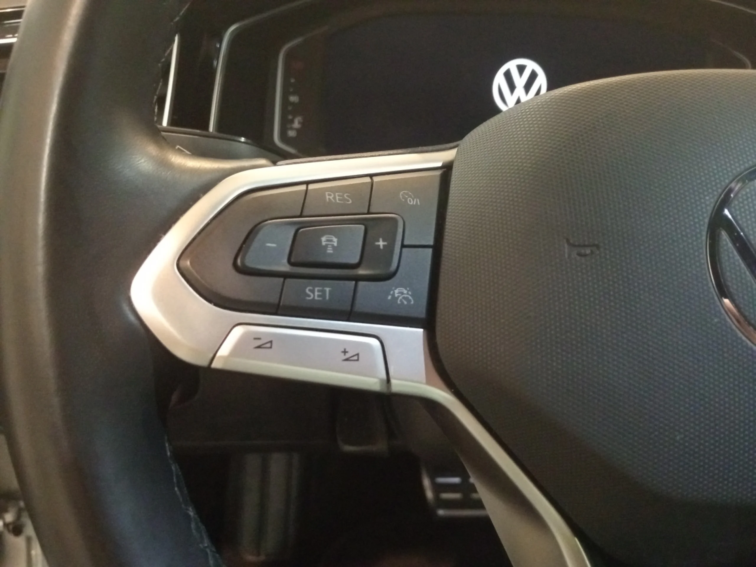 VOLKSWAGEN TAIGO R LINE 1.0 TSI 81KW (110CV) DSG - Foto 11