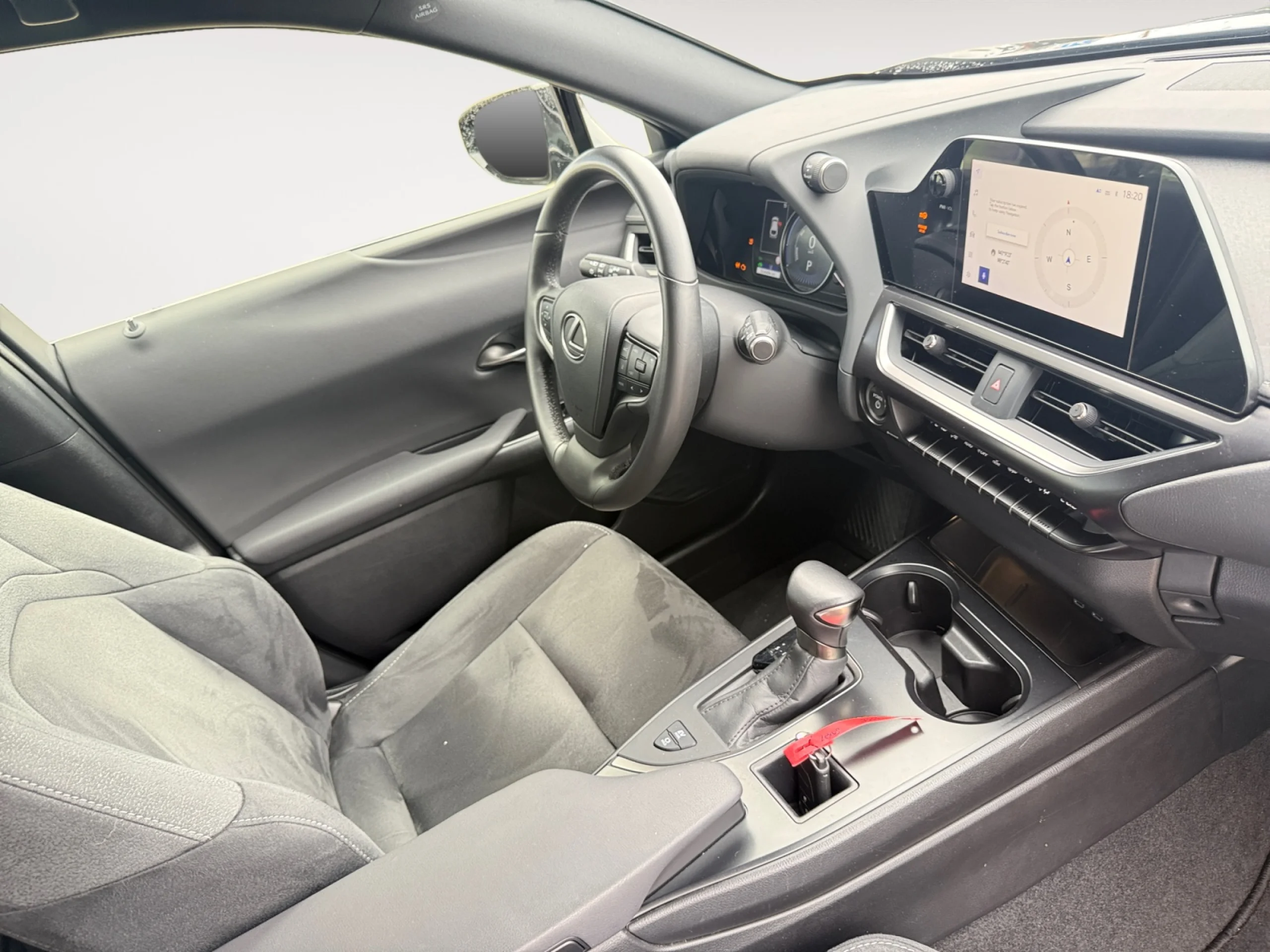 Lexus UX 2.0 250H BUSINESS CITY - Foto 5