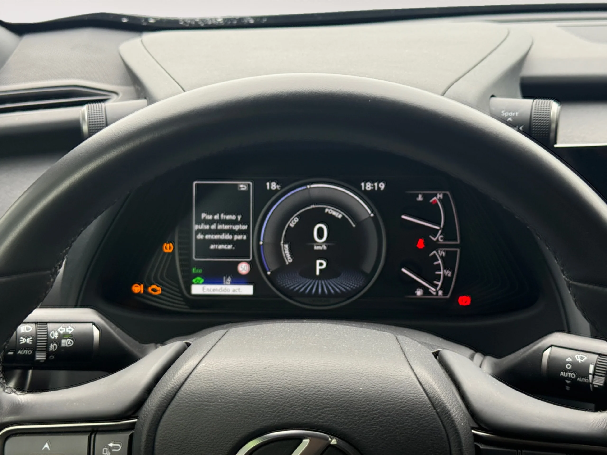Lexus UX 2.0 250H BUSINESS CITY - Foto 10