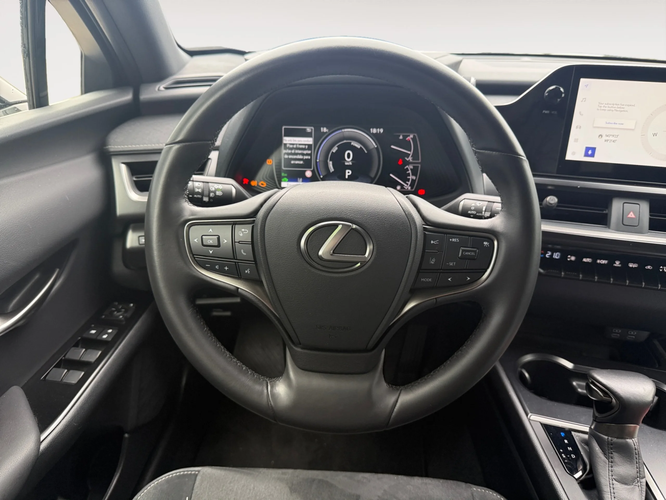 Lexus UX 2.0 250H BUSINESS CITY - Foto 11