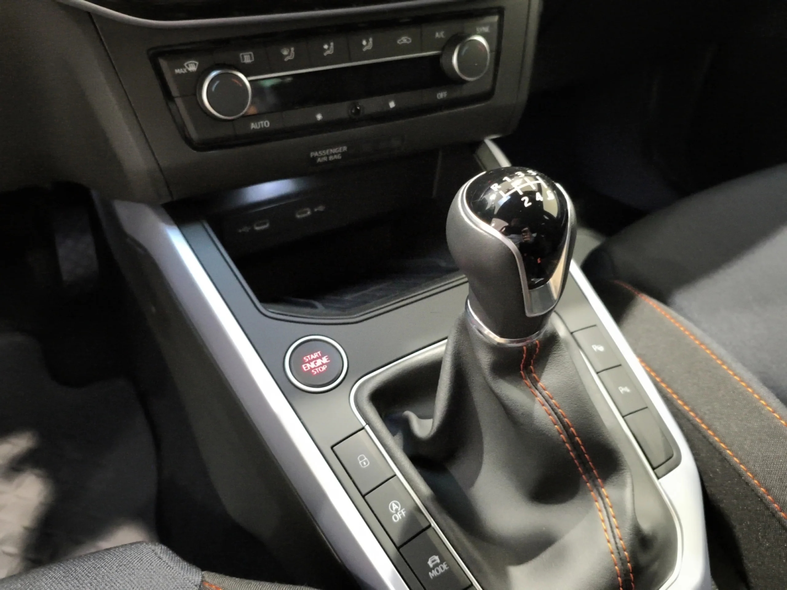 SEAT ARONA 1.0 TSI 85KW (115CV) FR LIMITED EDITION - Foto 11