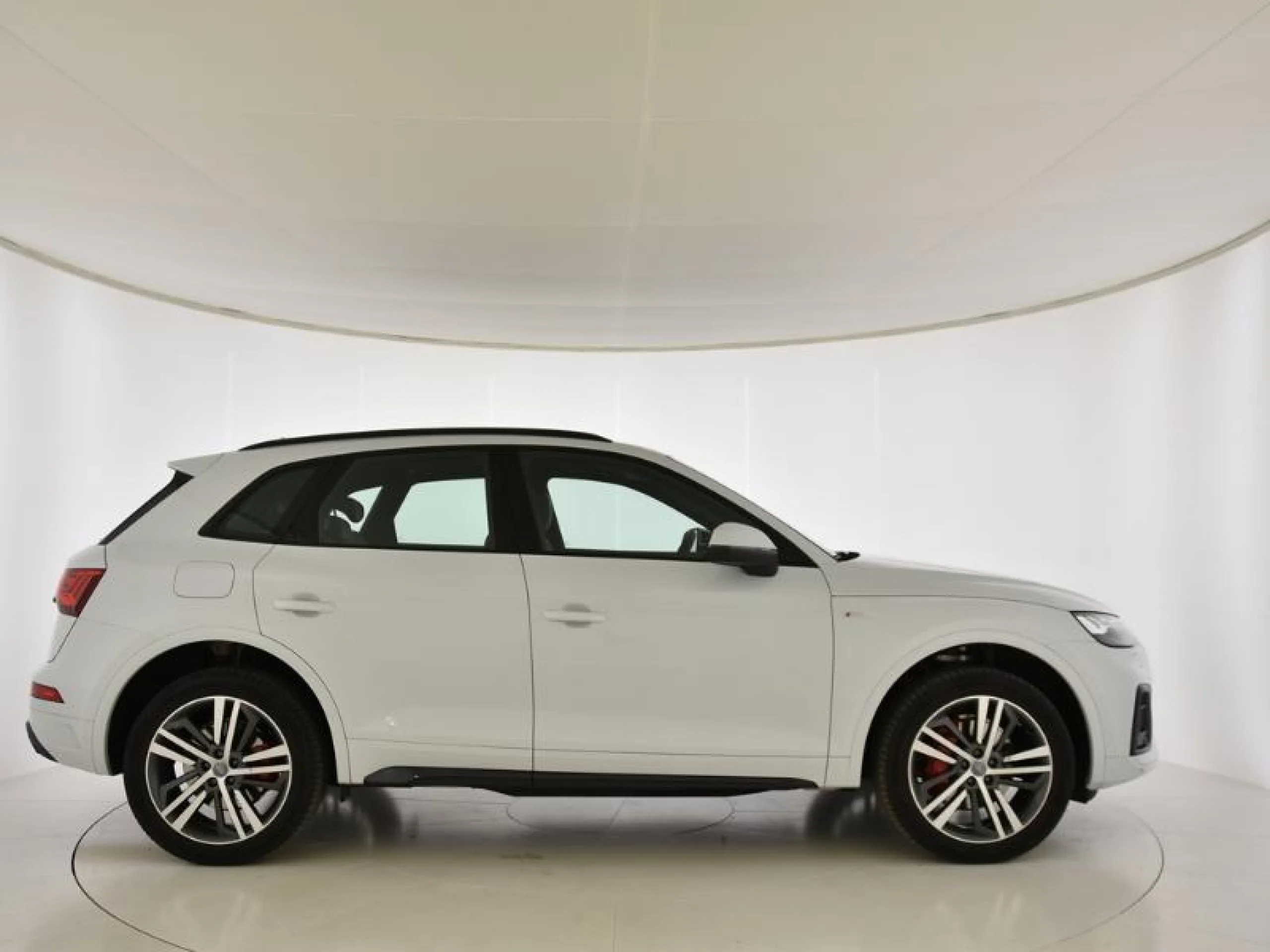 AUDI Q5 BLACK LINE 40 TDI 150KW QUATTRO S TRONIC - Foto 3