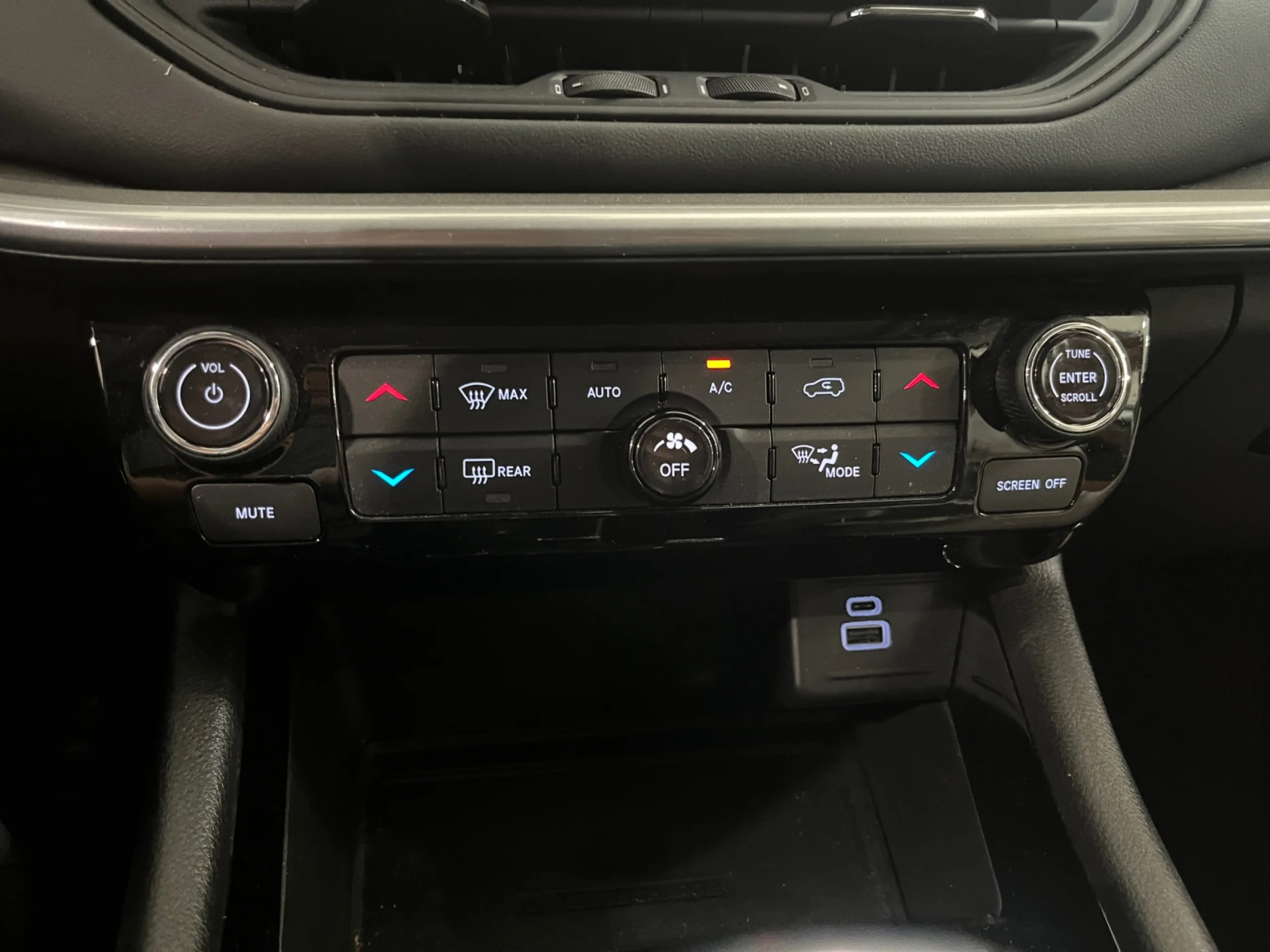 JEEP COMPASS 1.3 PHEV 140KW (190CV) LIMITED AT AWD - Foto 13