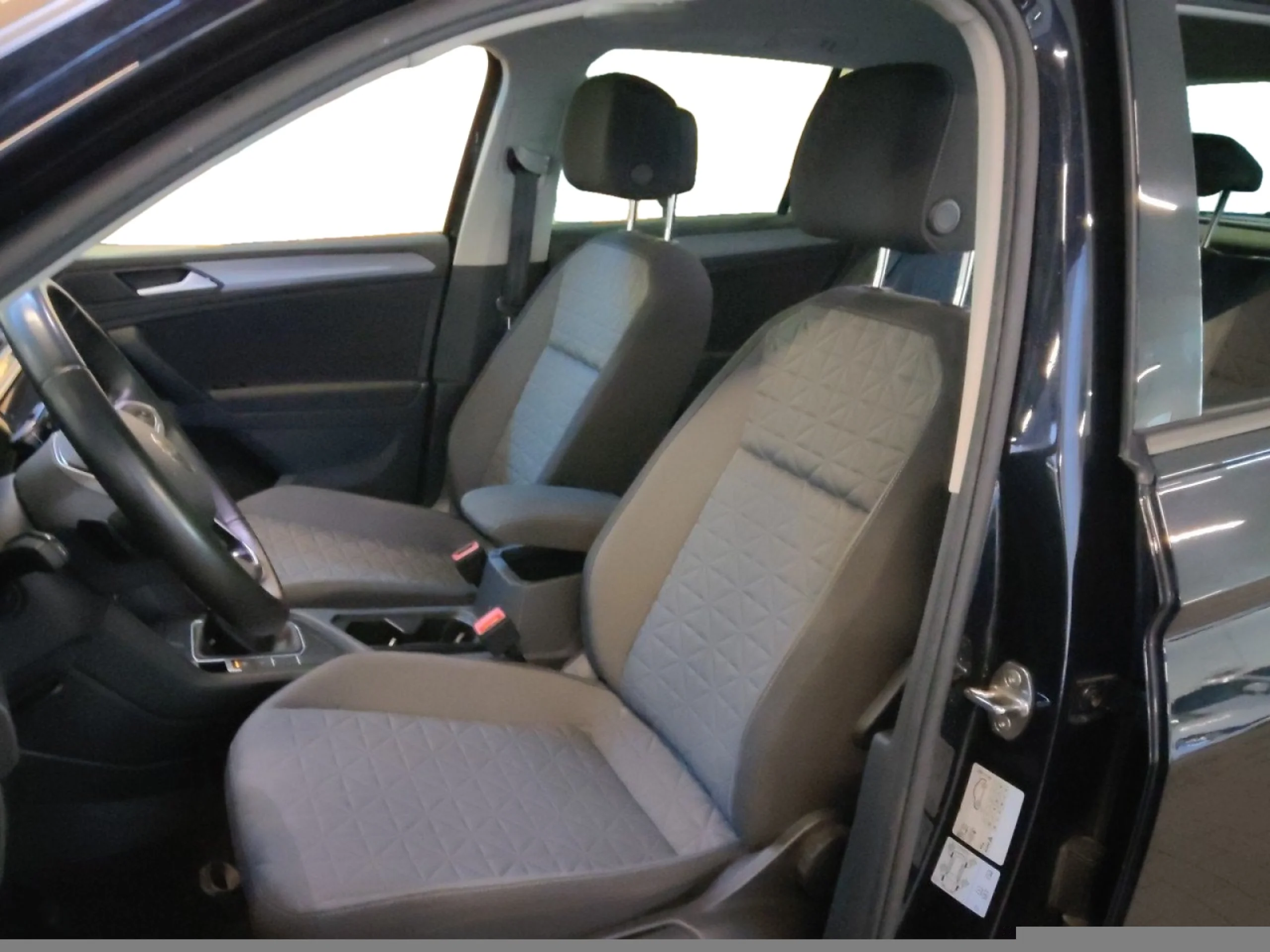 VOLKSWAGEN TIGUAN LIFE 1.4 TSI EHYBRID 180KW (245CV) DSG - Foto 3