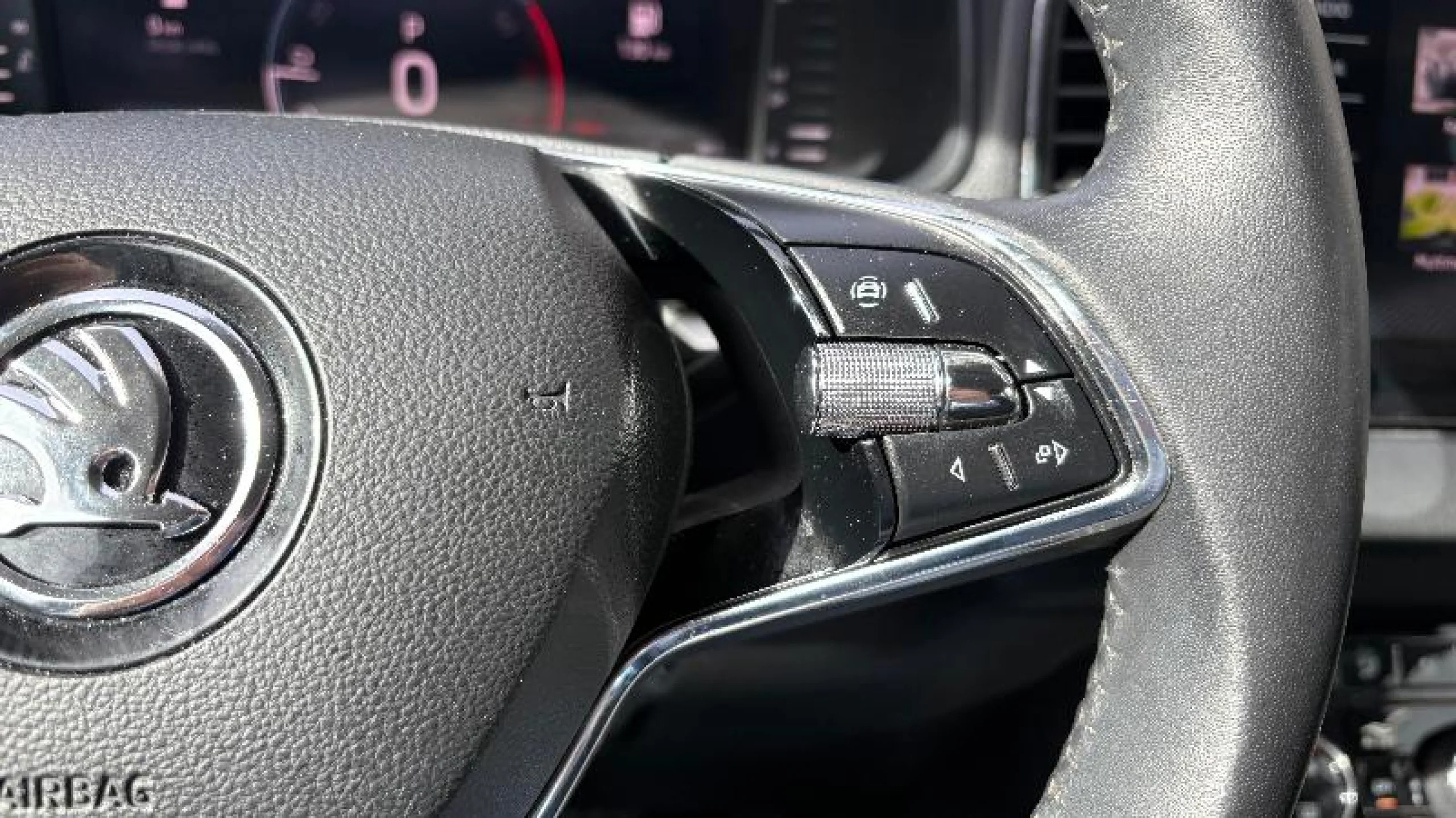 SKODA KAROQ 1.5 TSI 110KW (150CV) ACT STYLE - Foto 17