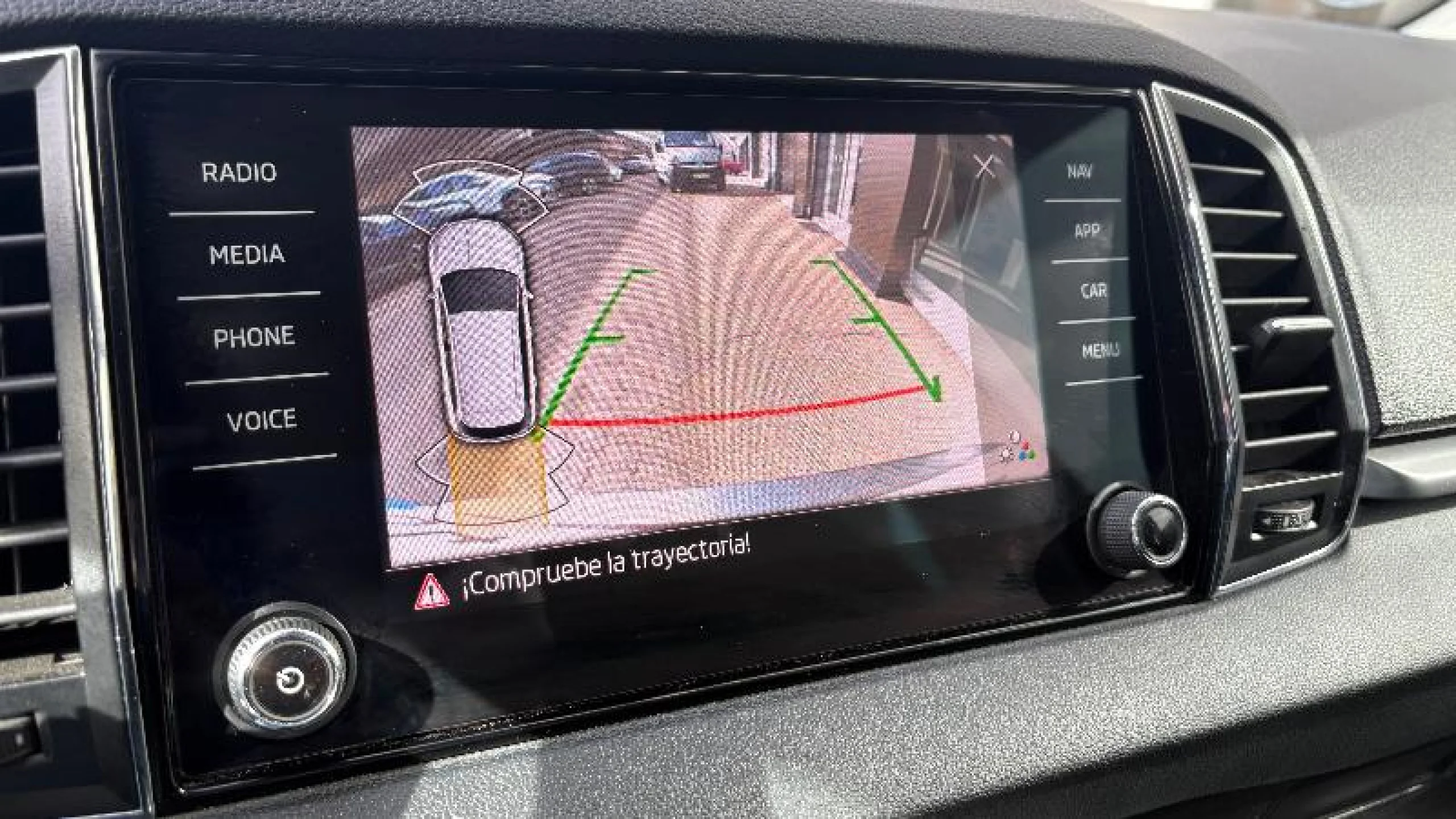 SKODA KAROQ 1.5 TSI 110KW (150CV) ACT STYLE - Foto 20