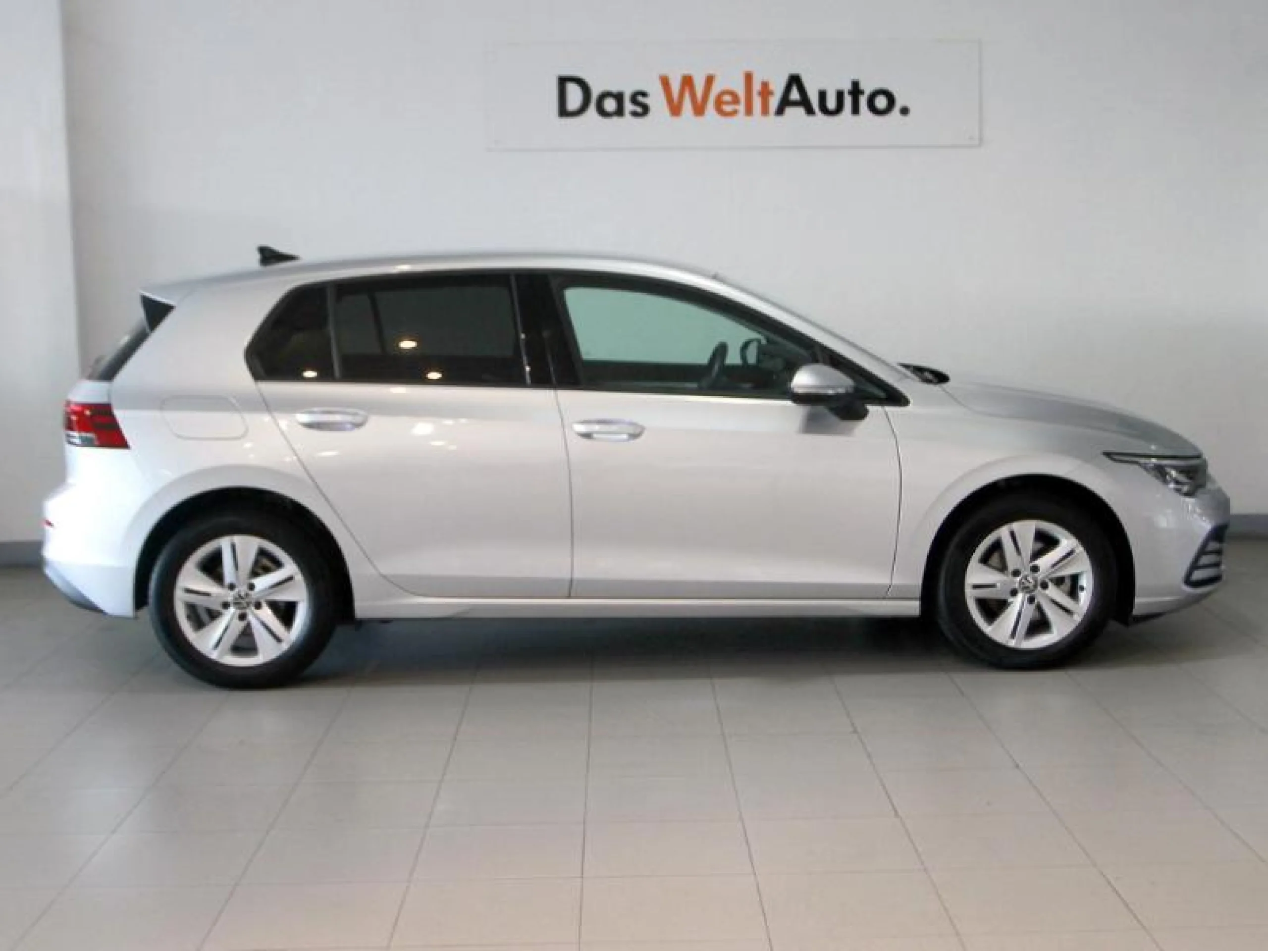 VOLKSWAGEN GOLF LIFE 1.0 TSI 81KW (110CV) - Foto 3