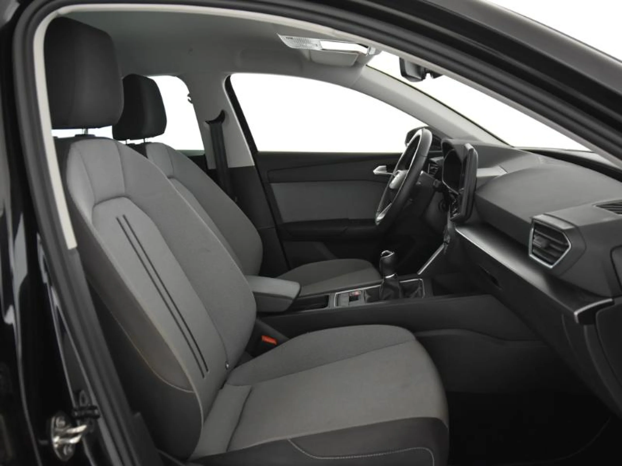 SEAT LEON 1.5 TSI 85KW S&S STYLE 25 ANIVERSARIO - Foto 5