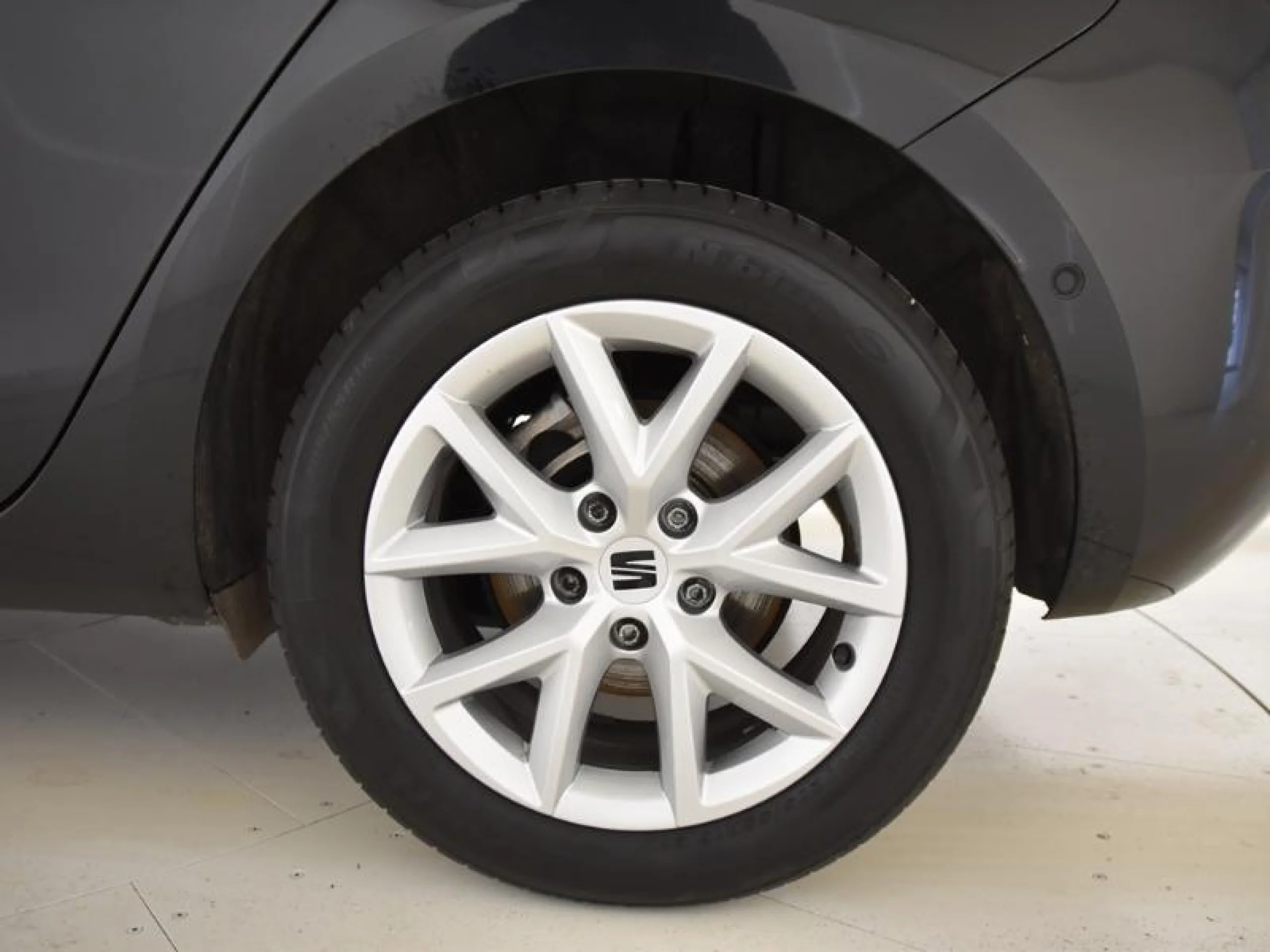 SEAT LEON 1.5 TSI 85KW S&S STYLE 25 ANIVERSARIO - Foto 9