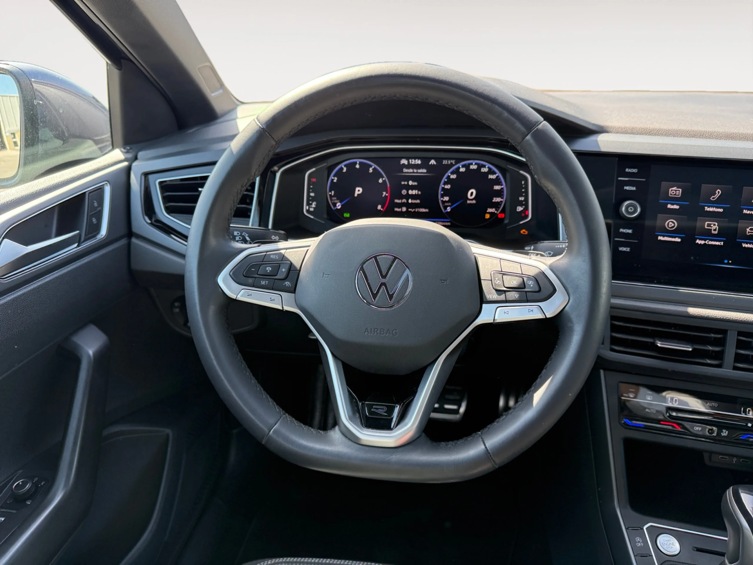 VOLKSWAGEN TAIGO R LINE 1.0 TSI 81KW (110CV) DSG - Foto 11