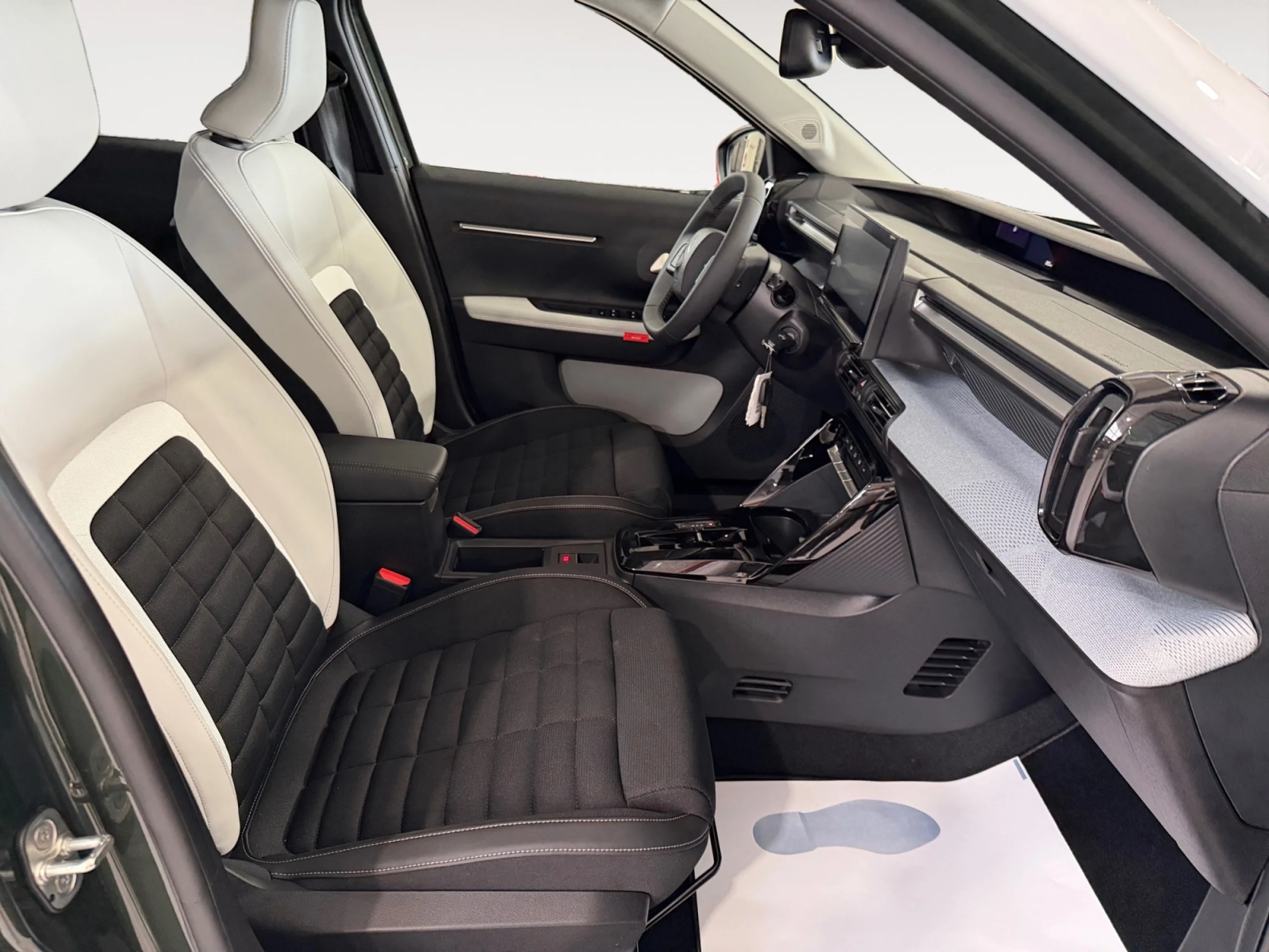 CITROEN C3 AIRCROSS HYBRID 145 Ë DCS6 MAX - Foto 5