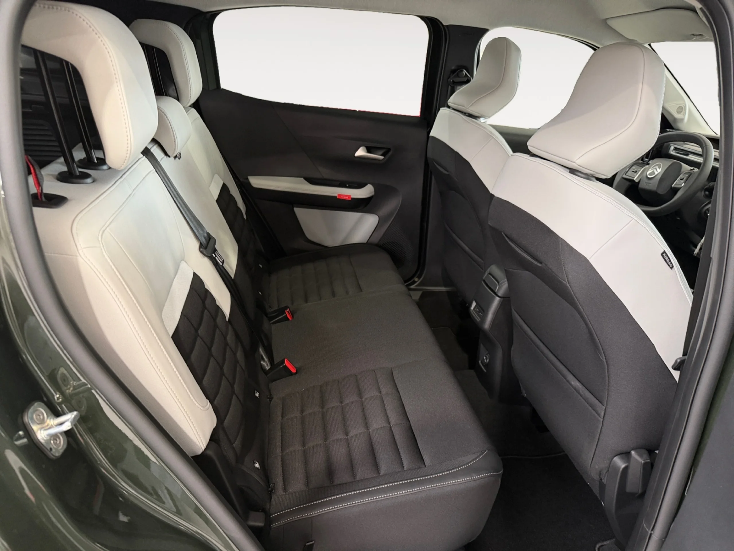 CITROEN C3 AIRCROSS HYBRID 145 Ë DCS6 MAX - Foto 6