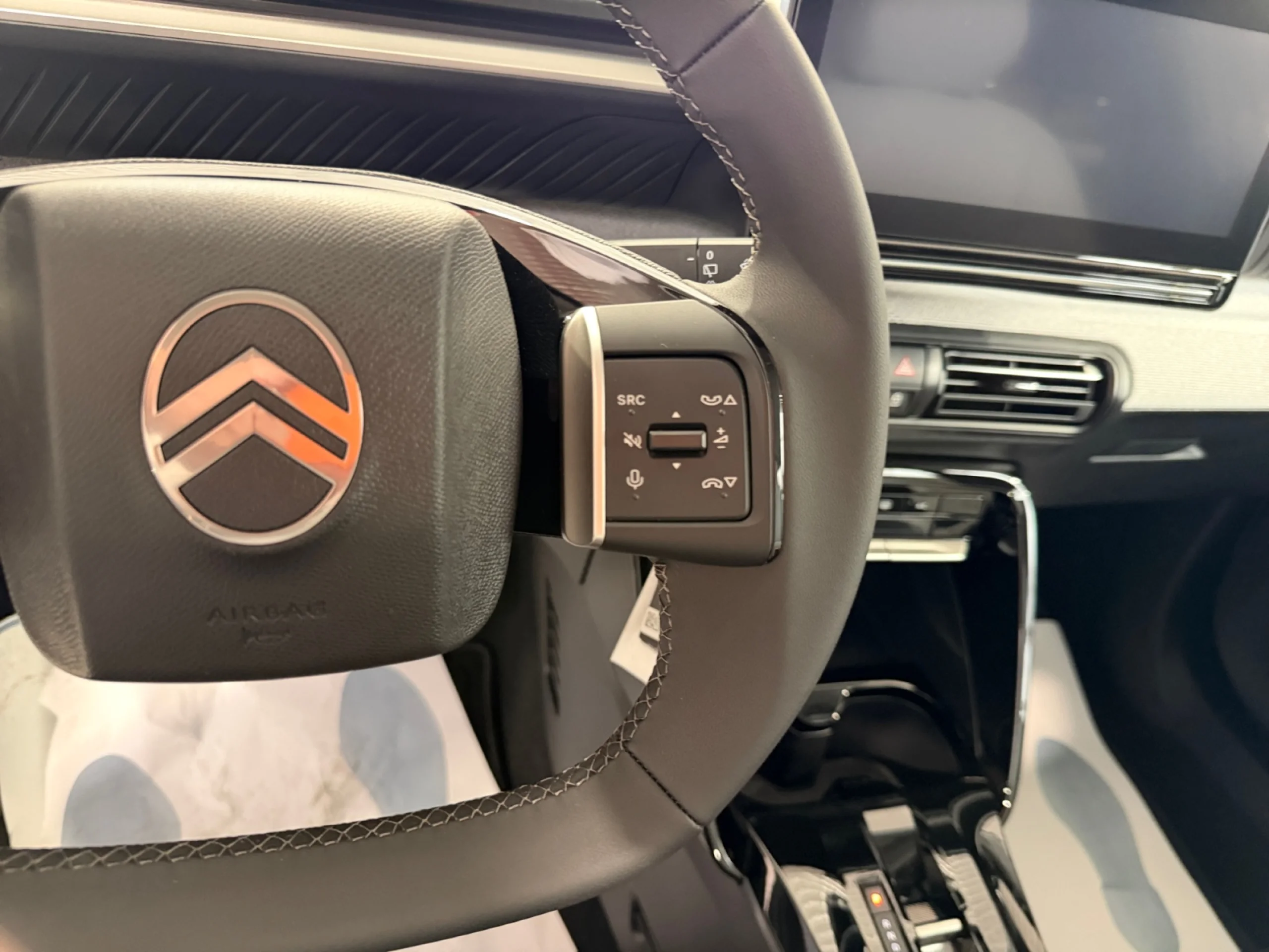 CITROEN C3 AIRCROSS HYBRID 145 Ë DCS6 MAX - Foto 11
