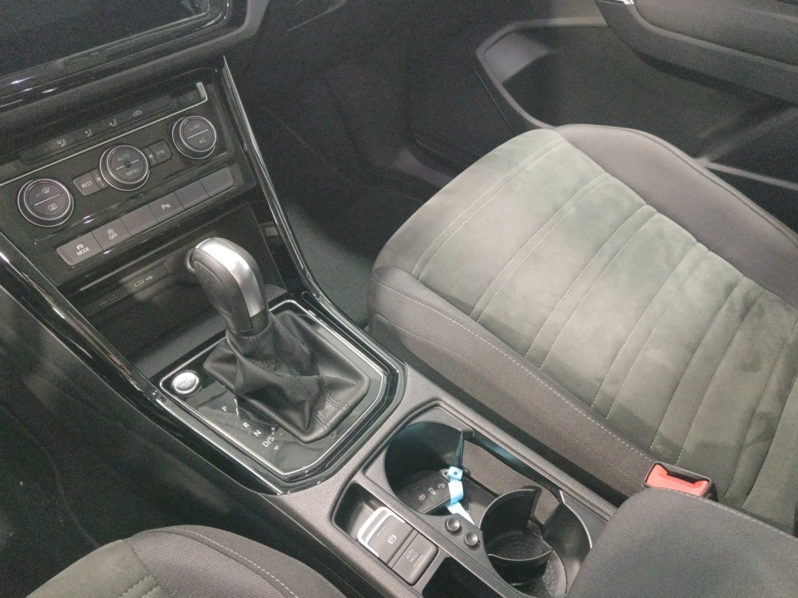 VOLKSWAGEN TOURAN SPORT 2.0 TDI 110KW (150CV) DSG - Foto 13